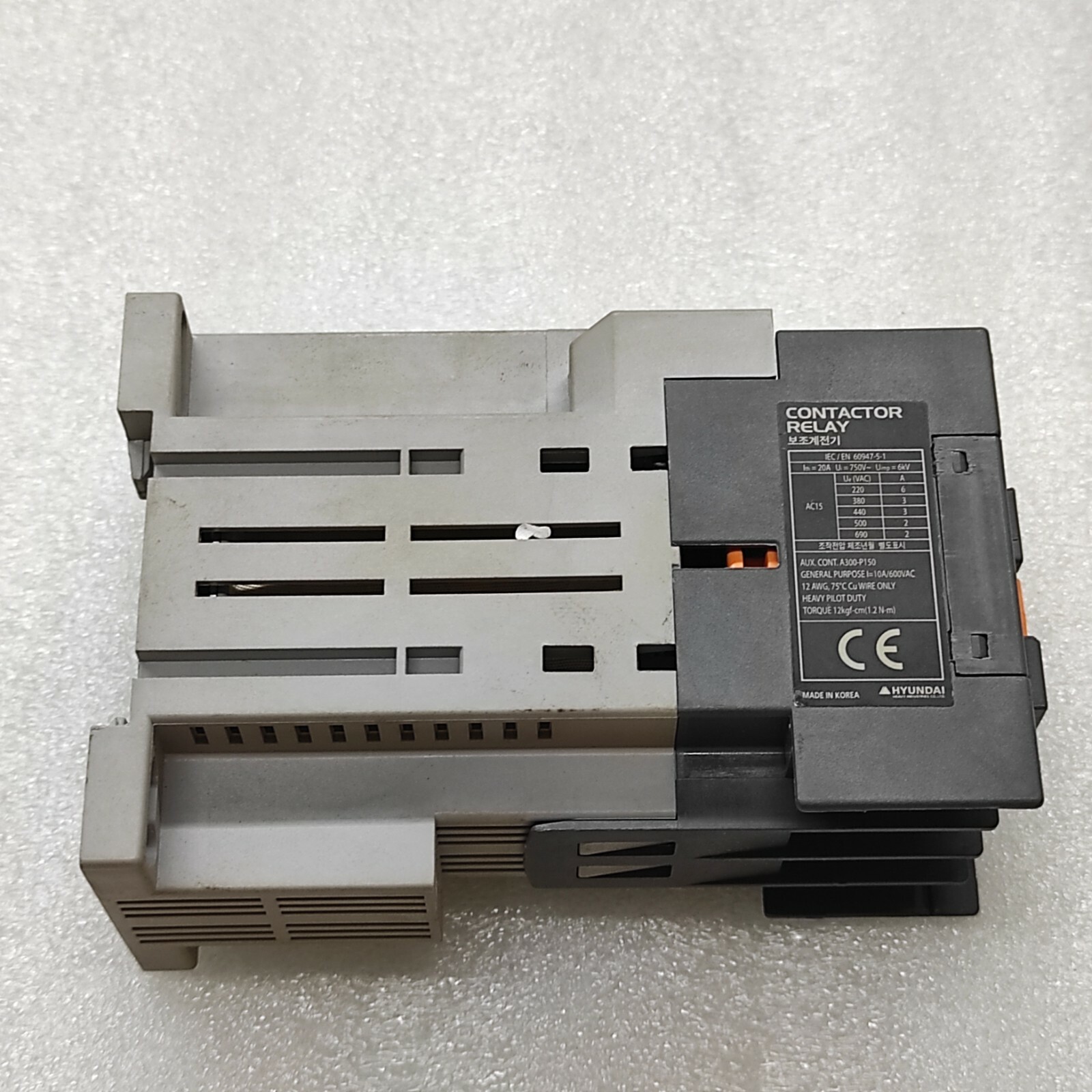 HYUNDAI UMT31 CONTACTOR RELAY 24V DC - Image 5