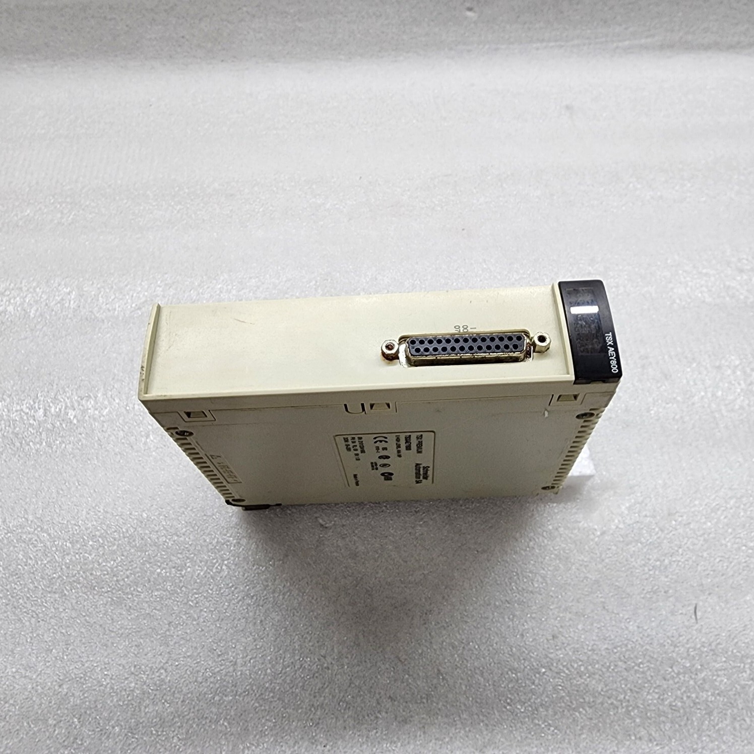 TSXAEY800 8 HIGH LEVEL ANALOG INPUT MODULE - Image 3