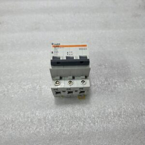 MERLIN GERIN MULTI 9 C32N 40A TYPE D 3 POLE MCB CIRCUIT BREAKER 415V 6KA