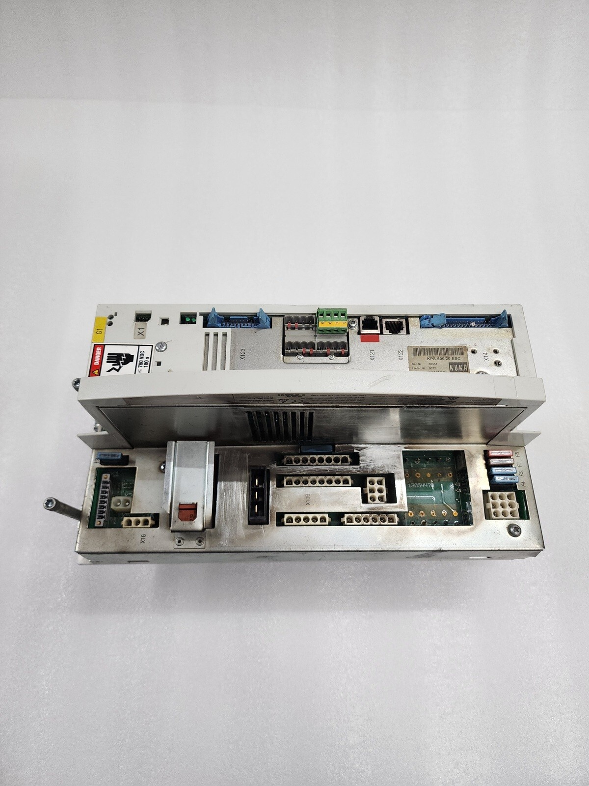 KUKA KPS-600/20-ESC SERVO DRIVE 00-134-525 FOR PARTS NOT WORKING - Image 2
