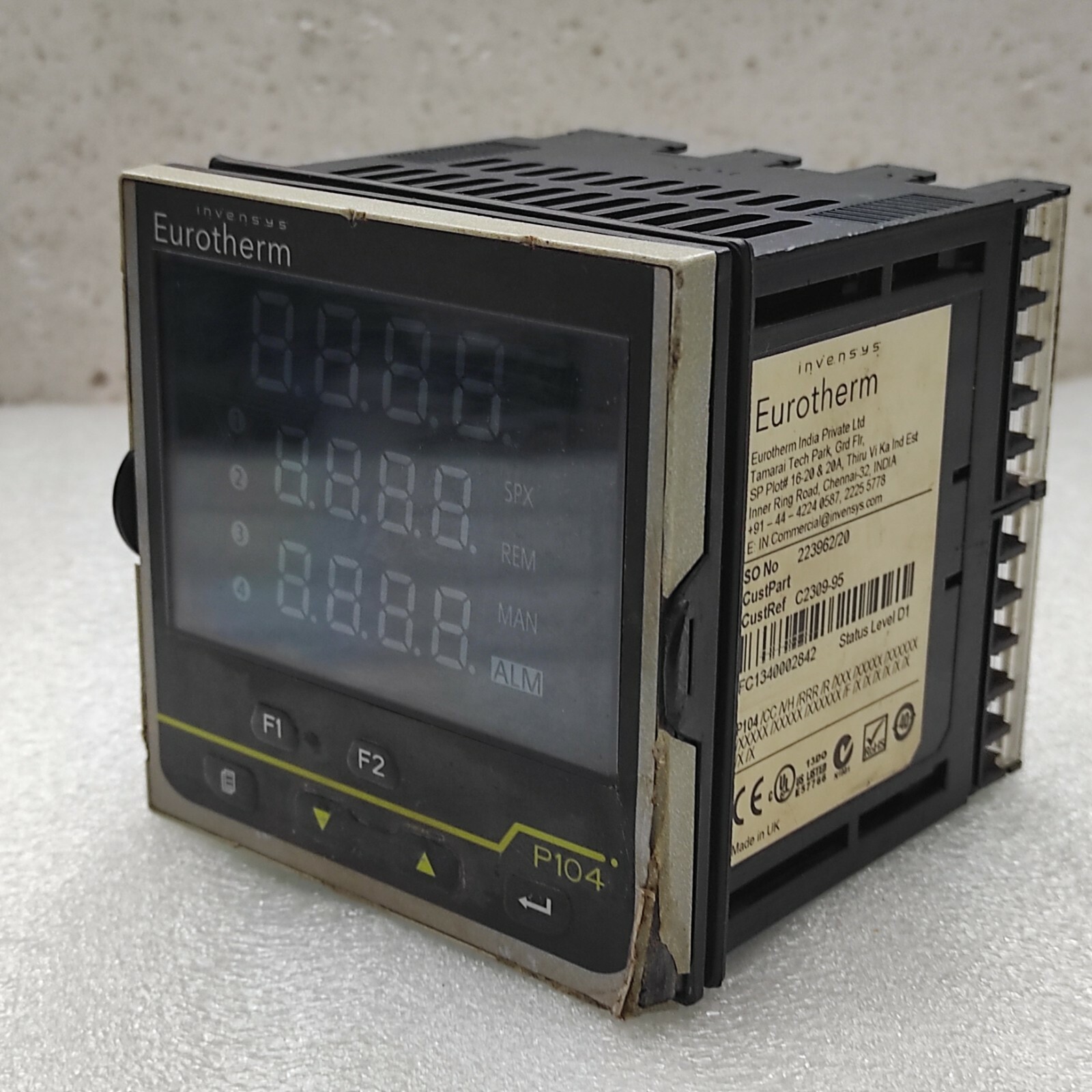 EUROTHERM P104 TEMPERATURE AND PROCESS CONTROLLER P104/CC/VH/RRR/R/XXX 100-240VA - Image 3