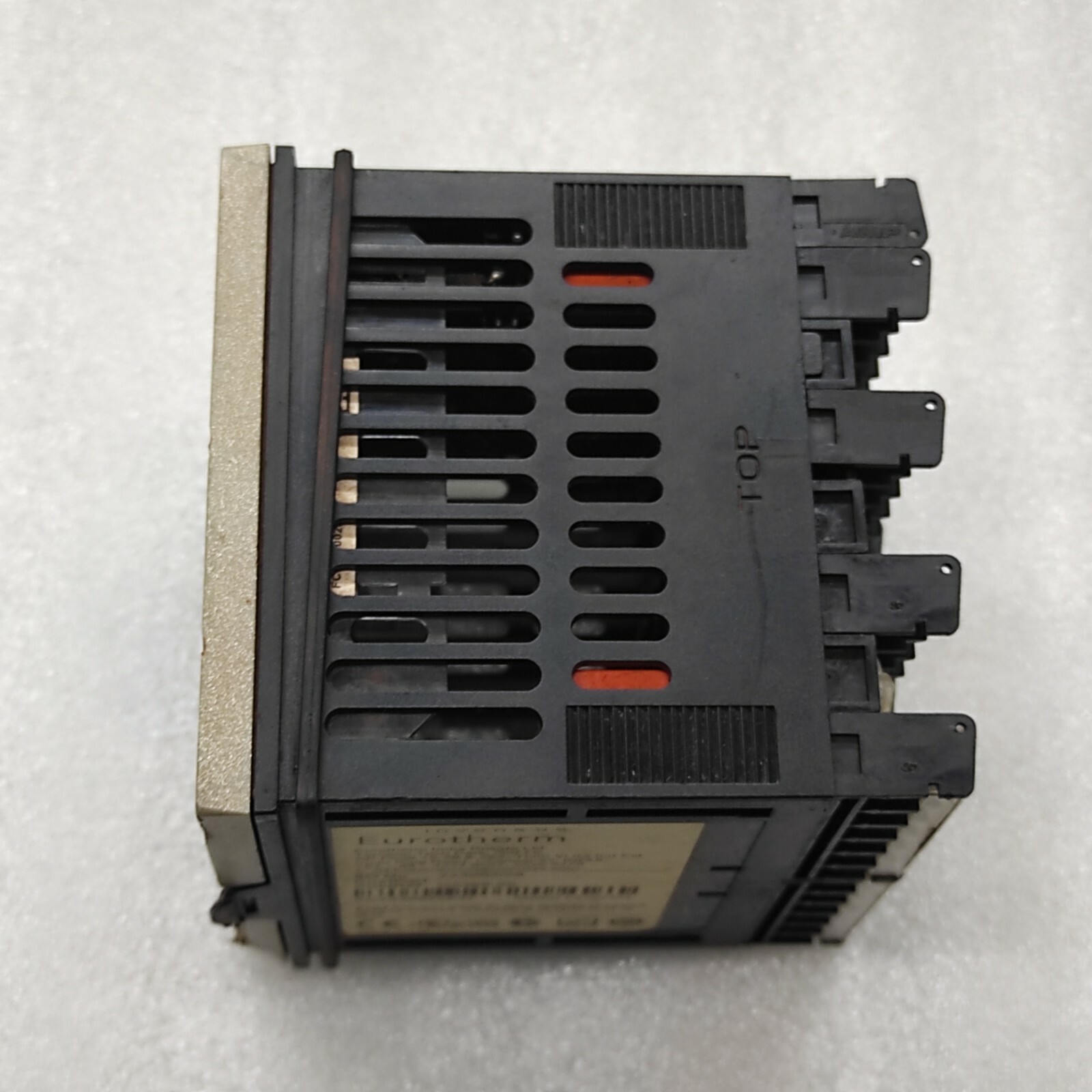 EUROTHERM P104 TEMPERATURE AND PROCESS CONTROLLER P104/CC/VH/RRR/R/XXX 100-240VA - Image 5
