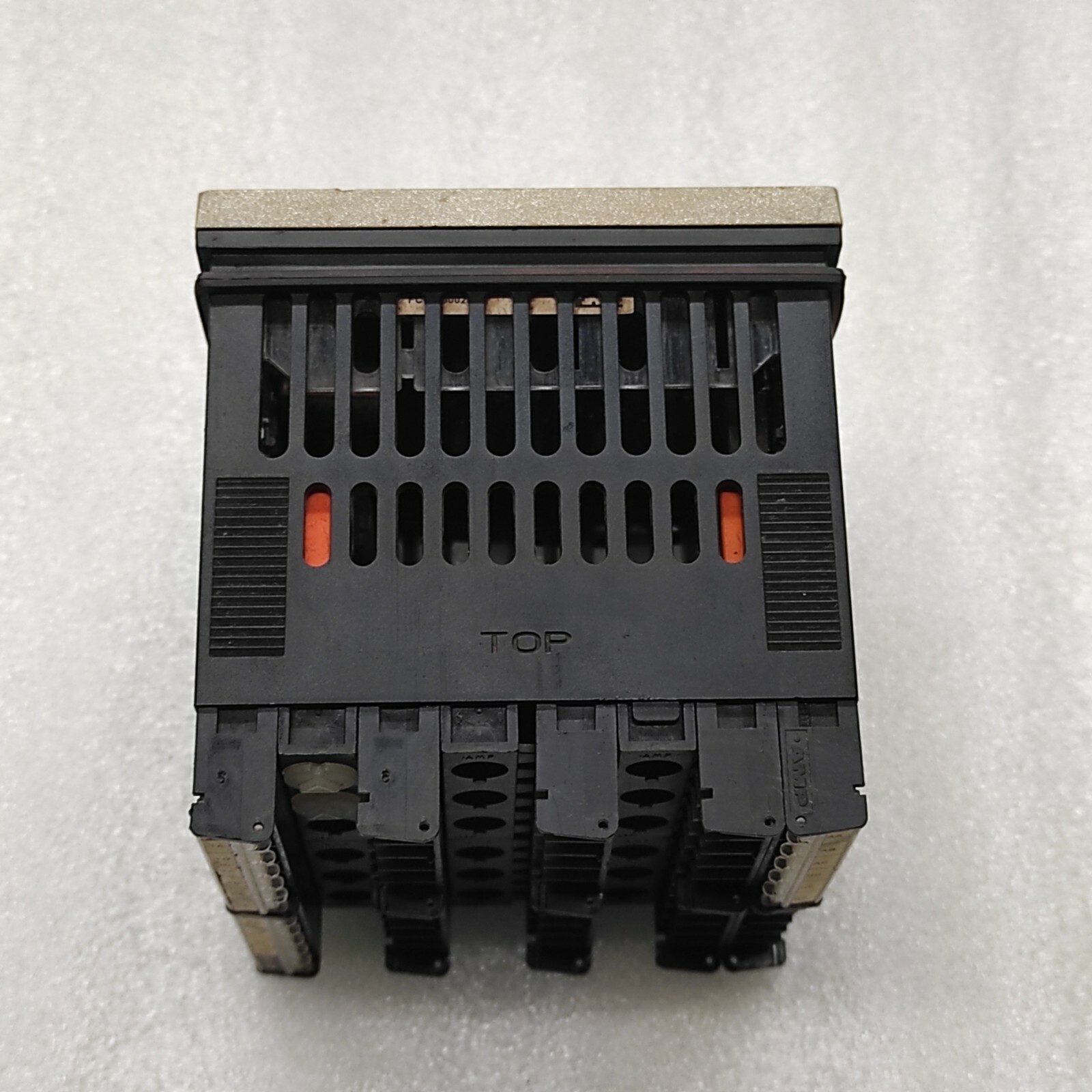 EUROTHERM P104 TEMPERATURE AND PROCESS CONTROLLER P104/CC/VH/RRR/R/XXX 100-240VA - Image 7