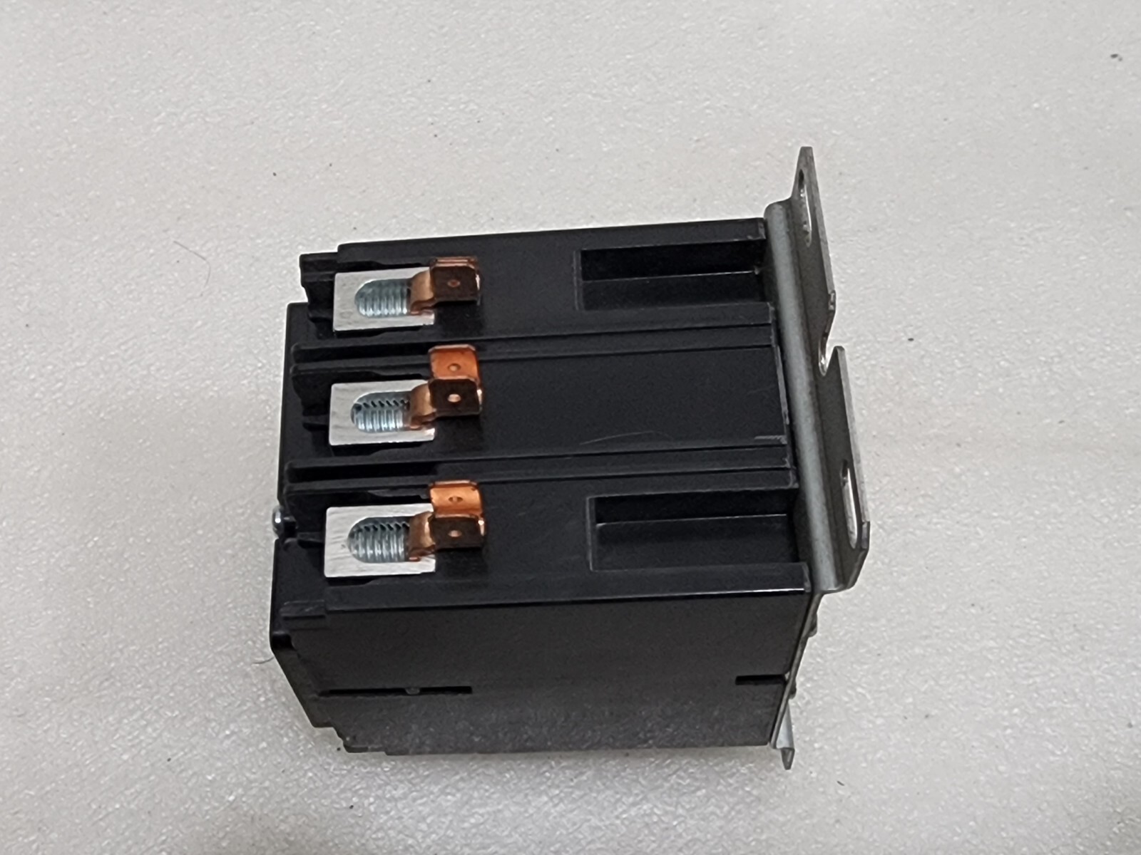 HARTLAND CONTROLS HCCE3XQ04CG735N 3-POLE CONTACTOR COIL VOLTAGE 24V - Image 7