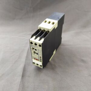 3 X Telemecanique RE4 TP13BU Time Delay Relay 0.05s-300h 110-240V X LOT OF 3 PC