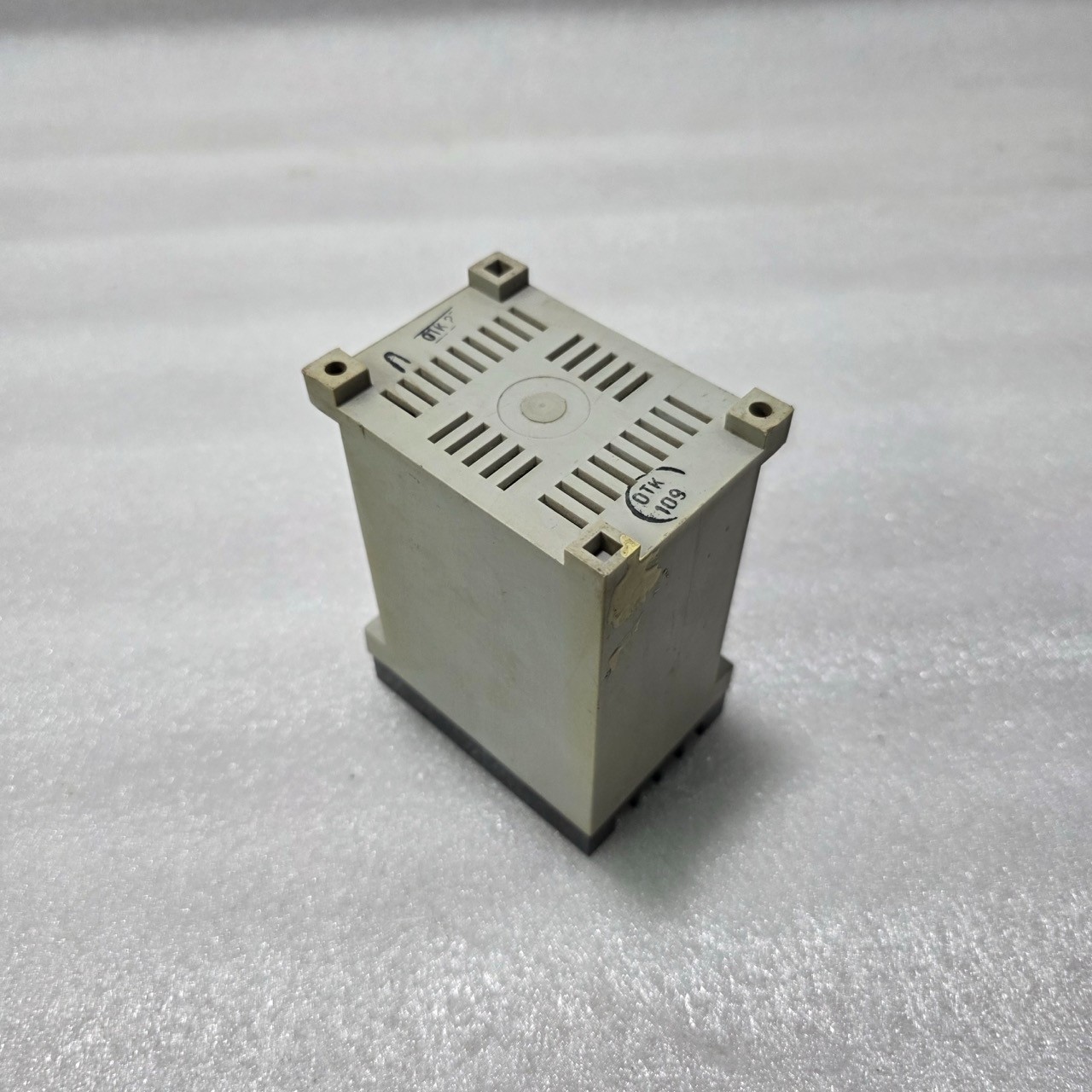 USSR EL-10-1T3 ELECTROMECHANICAL CONTROL / PROTECTION RELAY 380V AC - Image 5