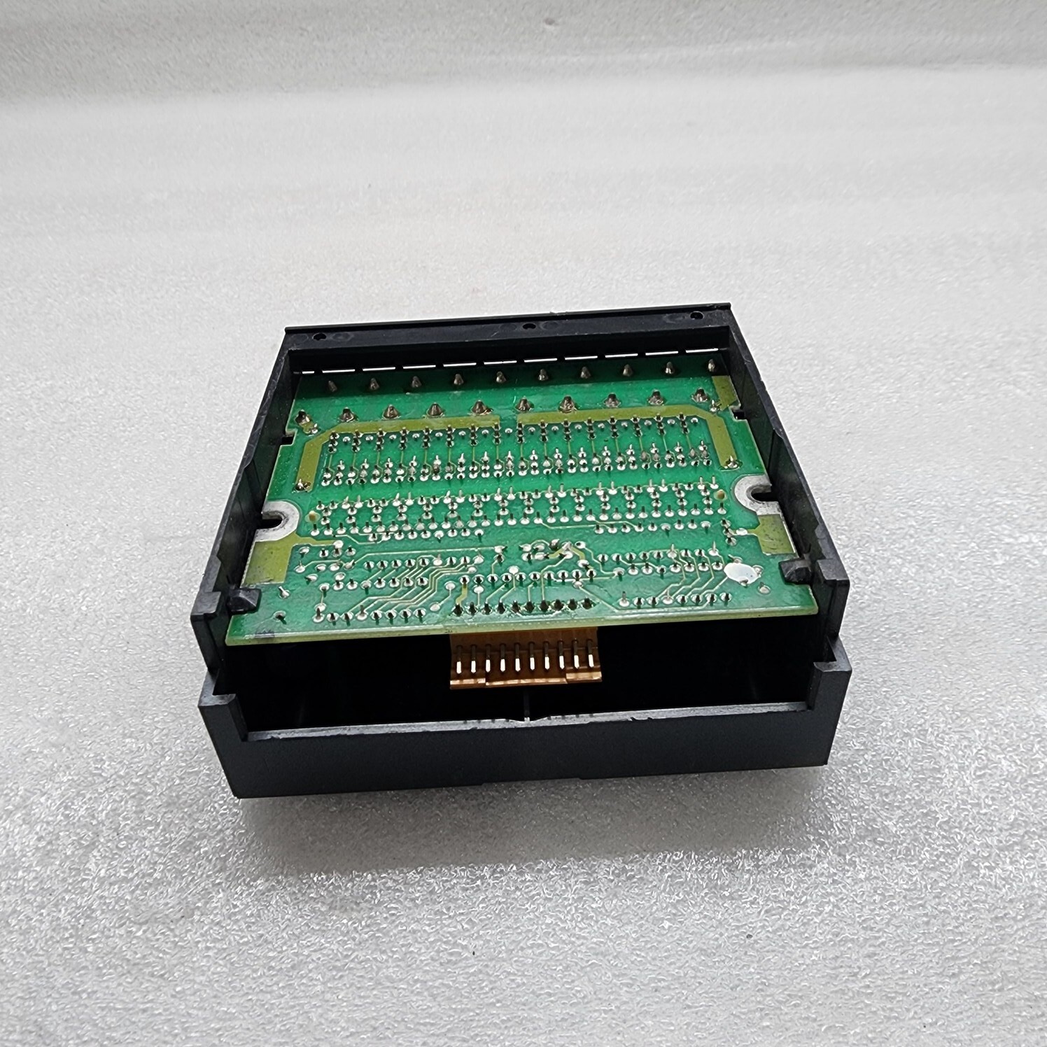 IDEC PFJ-T162U 16-TRANSISTOR OUTPUT UNIT FA-1J - Image 4