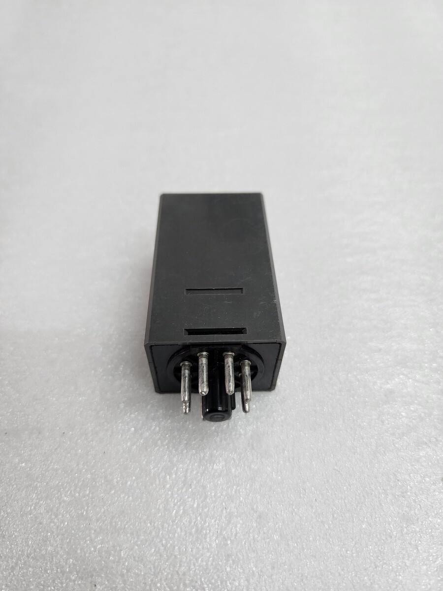 IDEC GT5P-N ELECTRONIC TIMER 200-240VAC 0-60SEC - Image 4