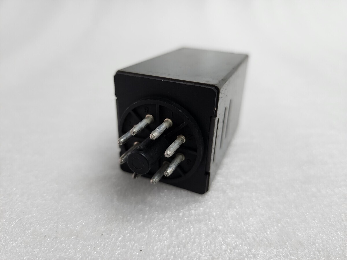 IDEC GT3A-3 AF20 ELECTRONIC TIMER 100-240VAC - Image 7