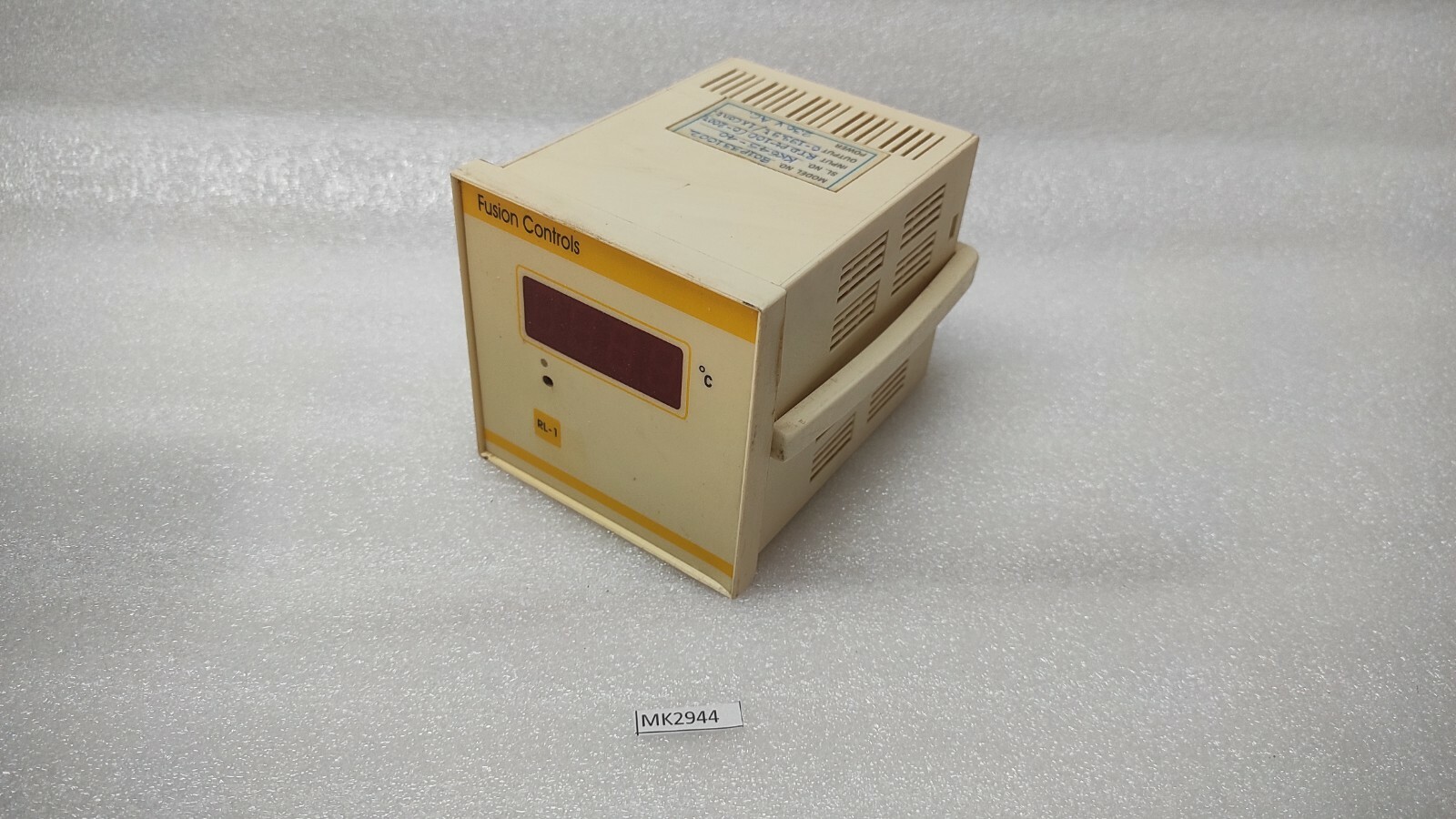 FUSION CONTROLS 801P331002 TEMPERATURE MONITOR RTD PT100 230VAC - Image 8