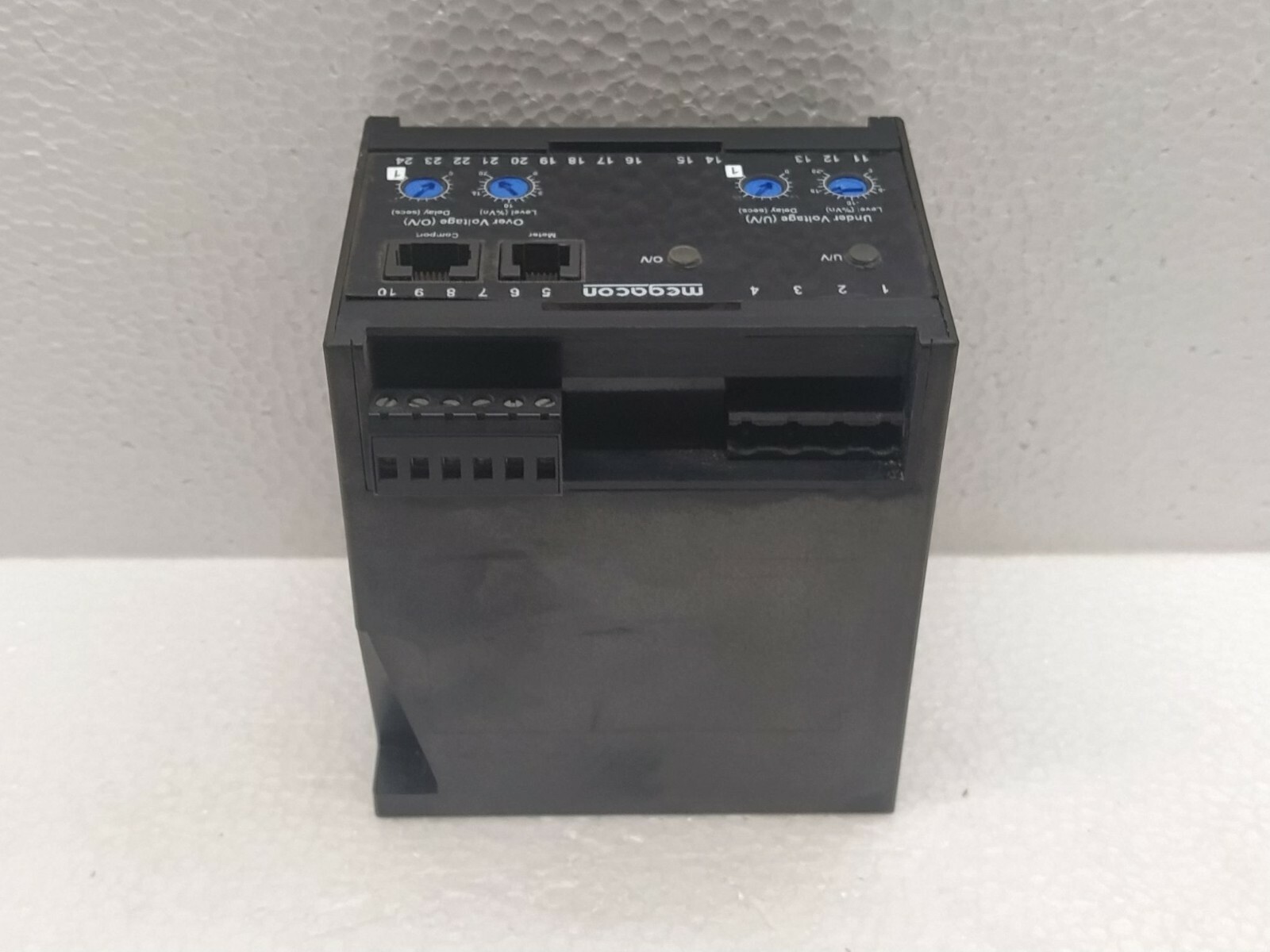 Megacon KCV114B Single Phase Ac Voltage Guard 110V - Image 4