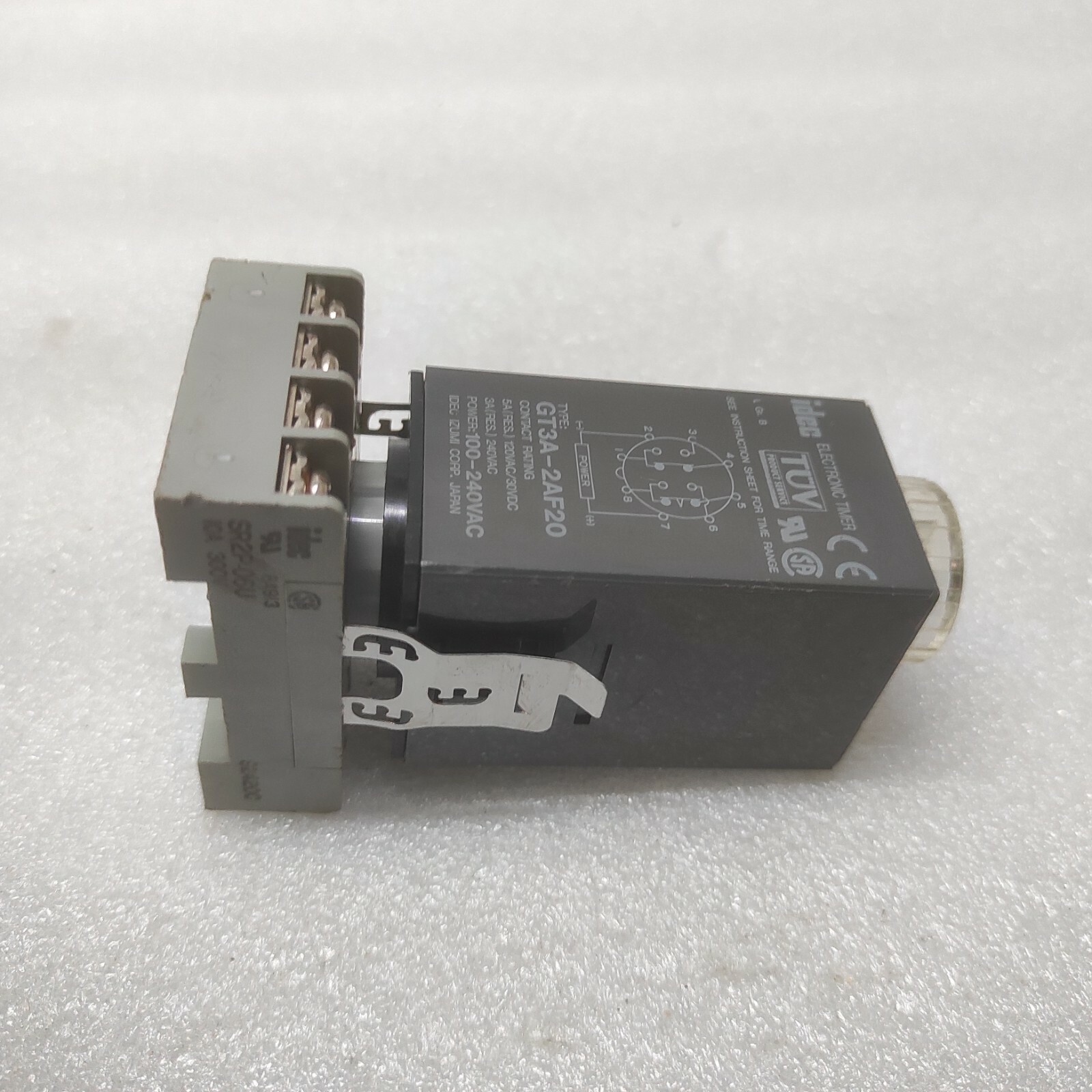 IDEC GT3A-2AF20 MULTIFUNCTION TIMER 100-240VAC - Image 4