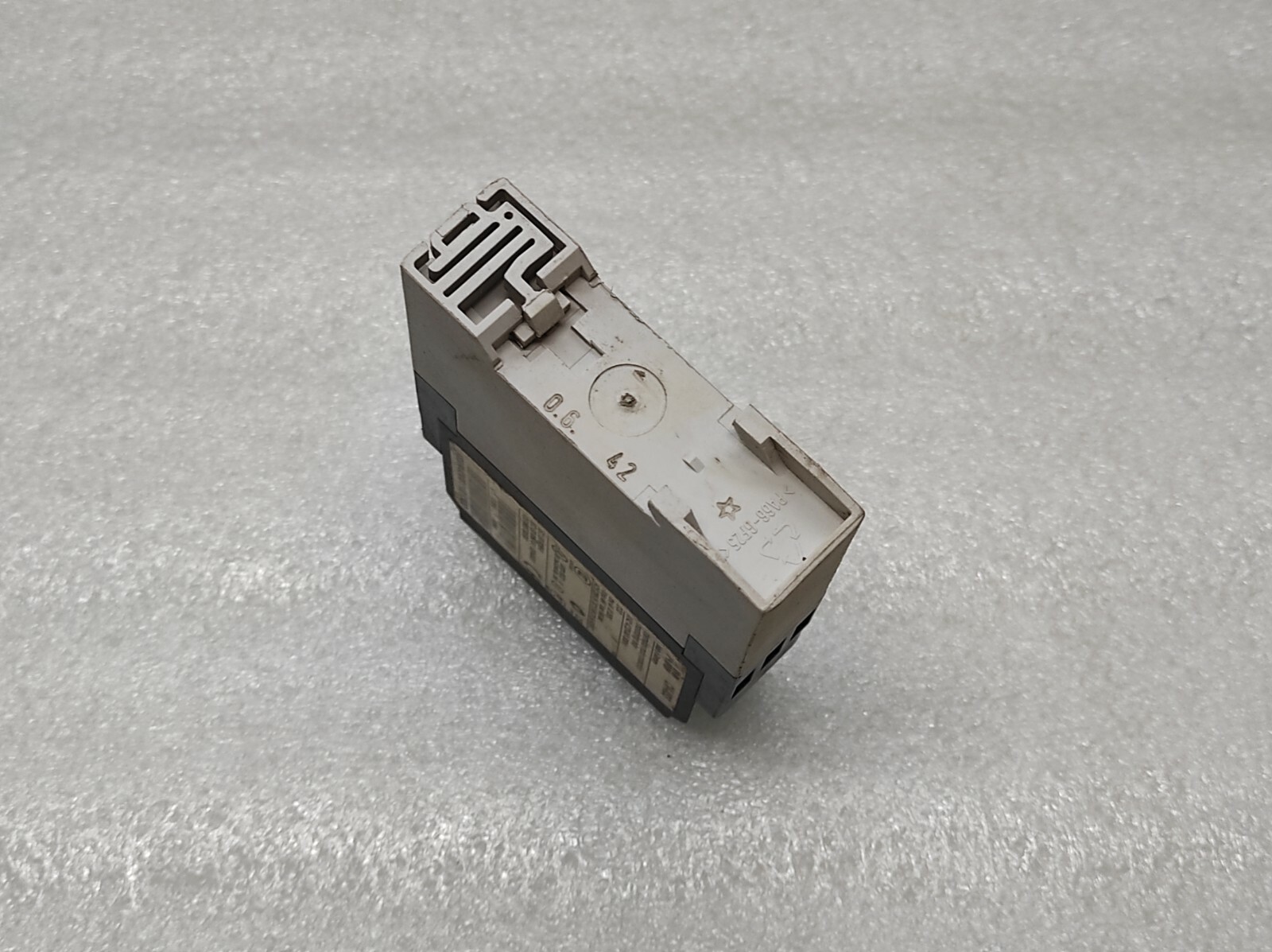 ABB CM-MSS THERMISTOR MOTOR PROTECTION RELAY 1SVR430811R1300 - Image 4