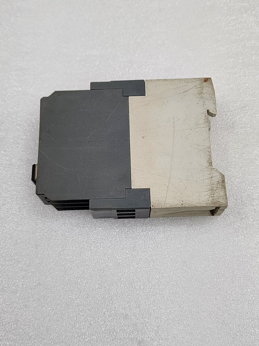 ABB CM-MSS THERMISTOR MOTOR PROTECTION RELAY 1SVR430811R1300 - Image 13