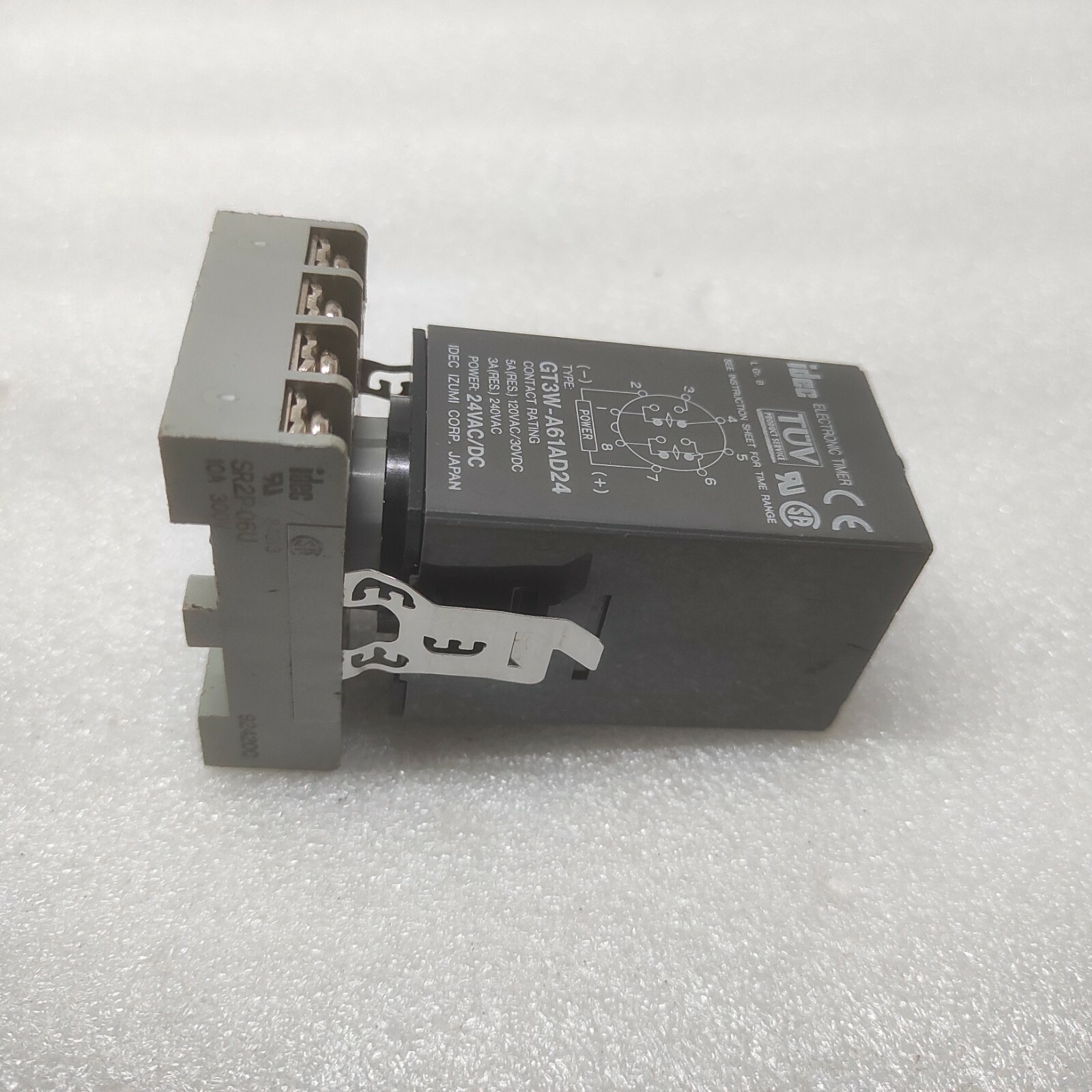 IDEC GT3W-A61AD24 TIME DELAY RELAY 24VAC/DC - Image 4