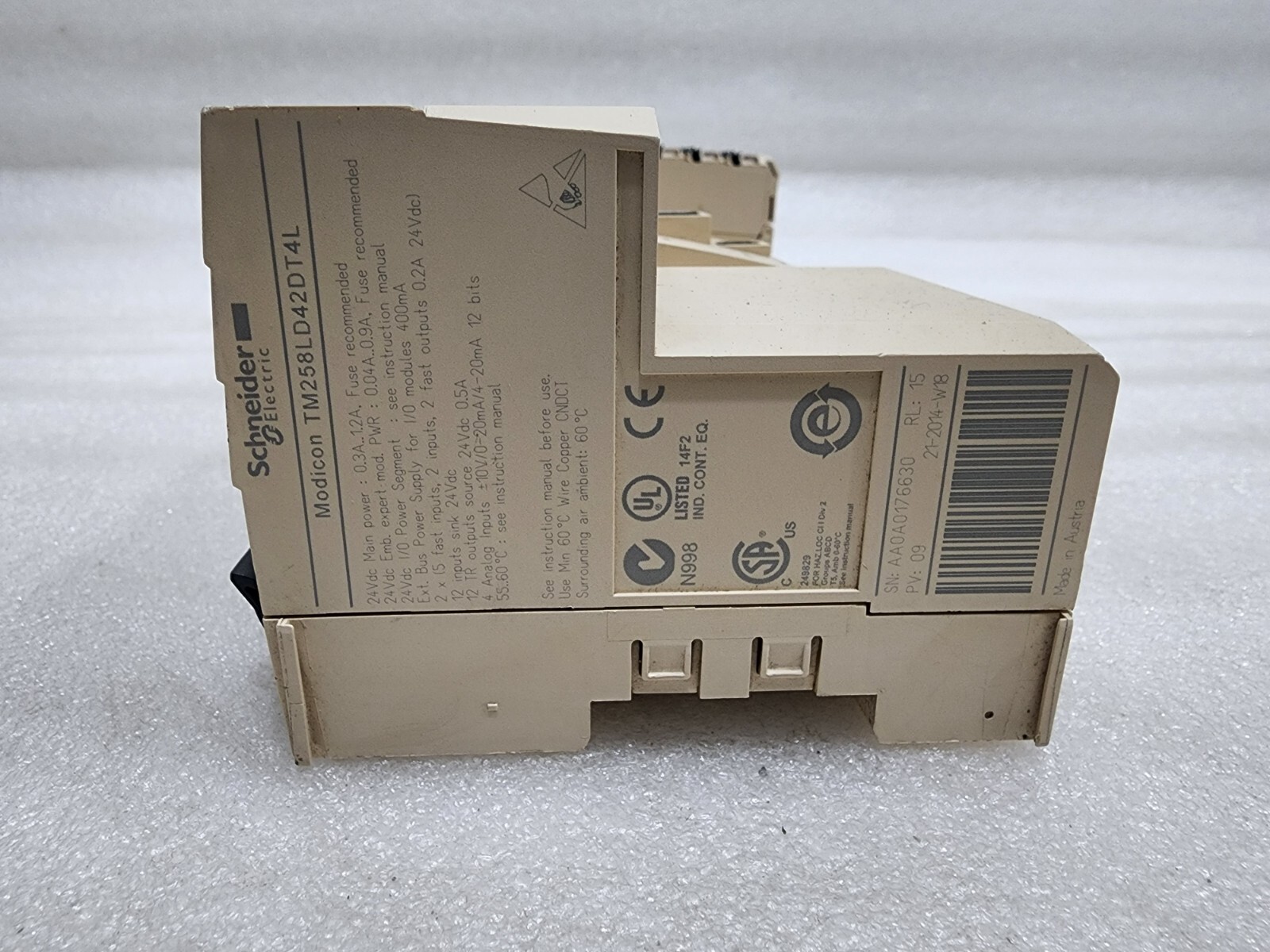 M258 PLC CPU TM258LD42DT4L - Image 3