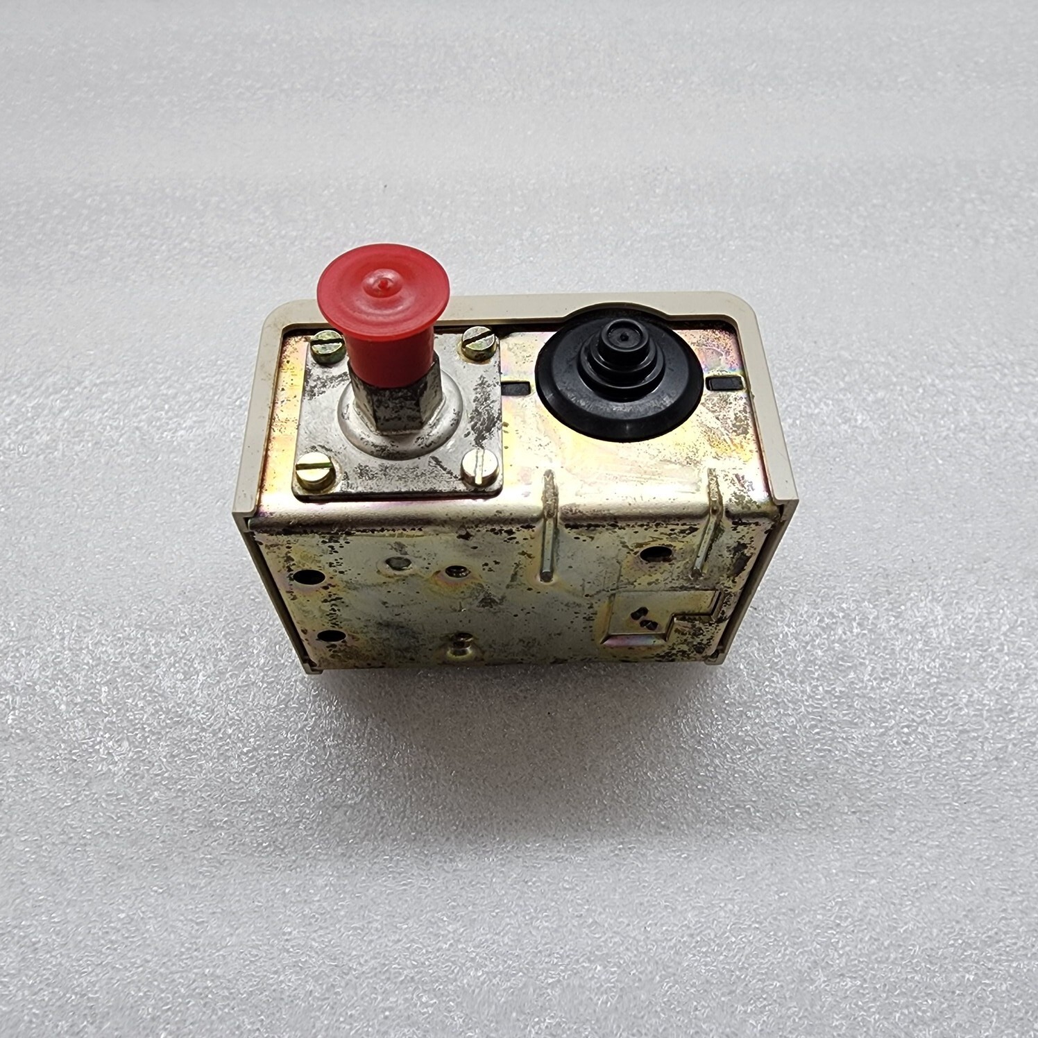 DANFOSS KP 5 PRESSURE SWITCH 060-1171 6-32BAR - Image 4