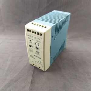 UNIVERSAL MDR-40-24 POWER SUPPLY 24V DC