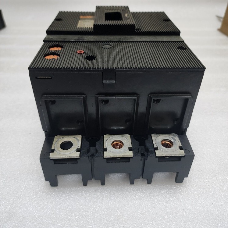 MERLIN GERIN COMPACT C250N 3-POLE CIRCUIT BREAKER C250NHL-D250 - Image 5