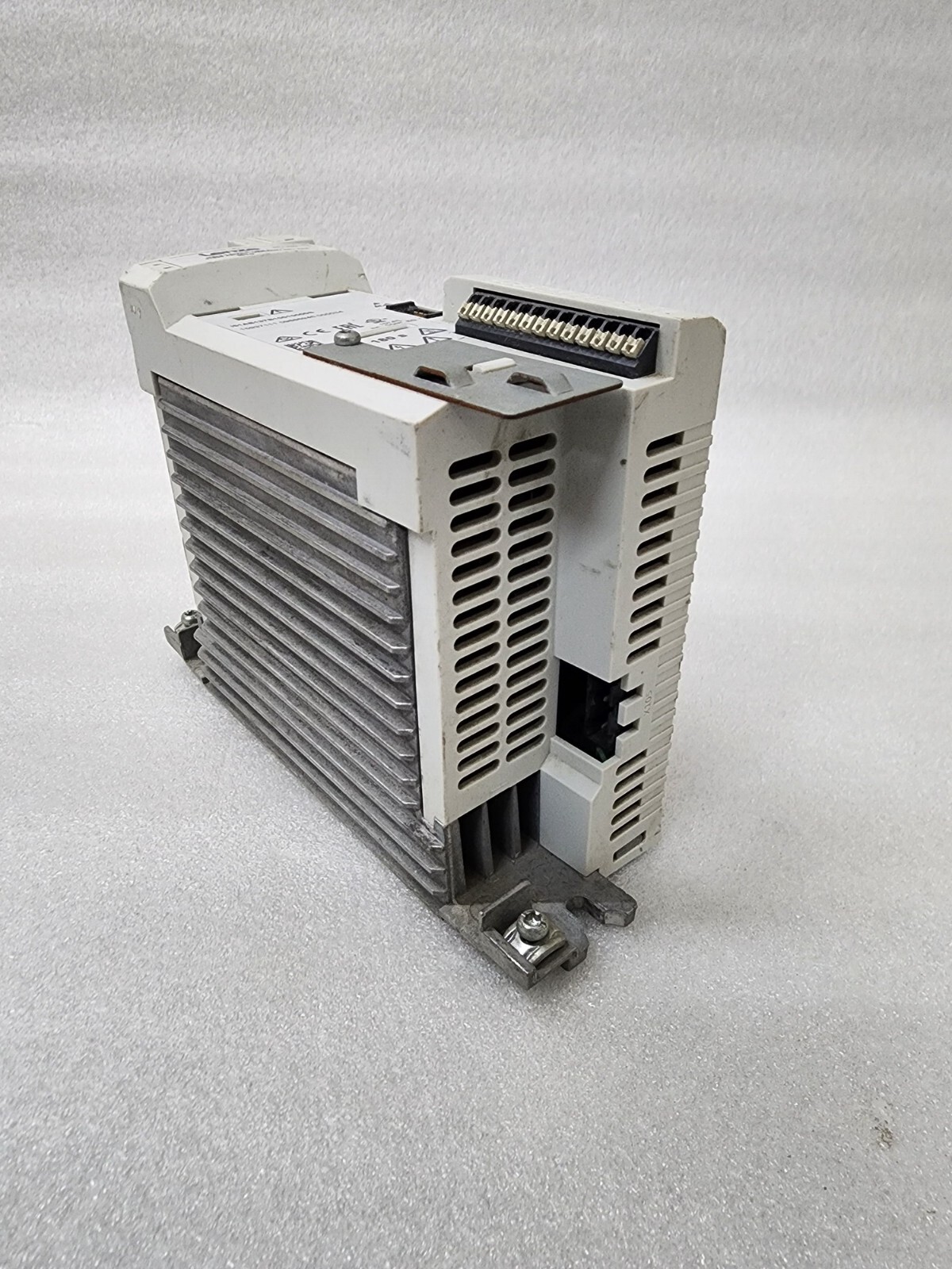 LENZE I51AE137B10010000S INVERTER DRIVE 0.37KW/0.5HP 0-230/240V MADE IN GERMANY - Image 7