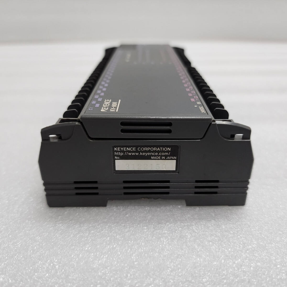 KEYENCE KV-80R CPU PLC MODULE CRACK ON BACK OF BODY - Image 3