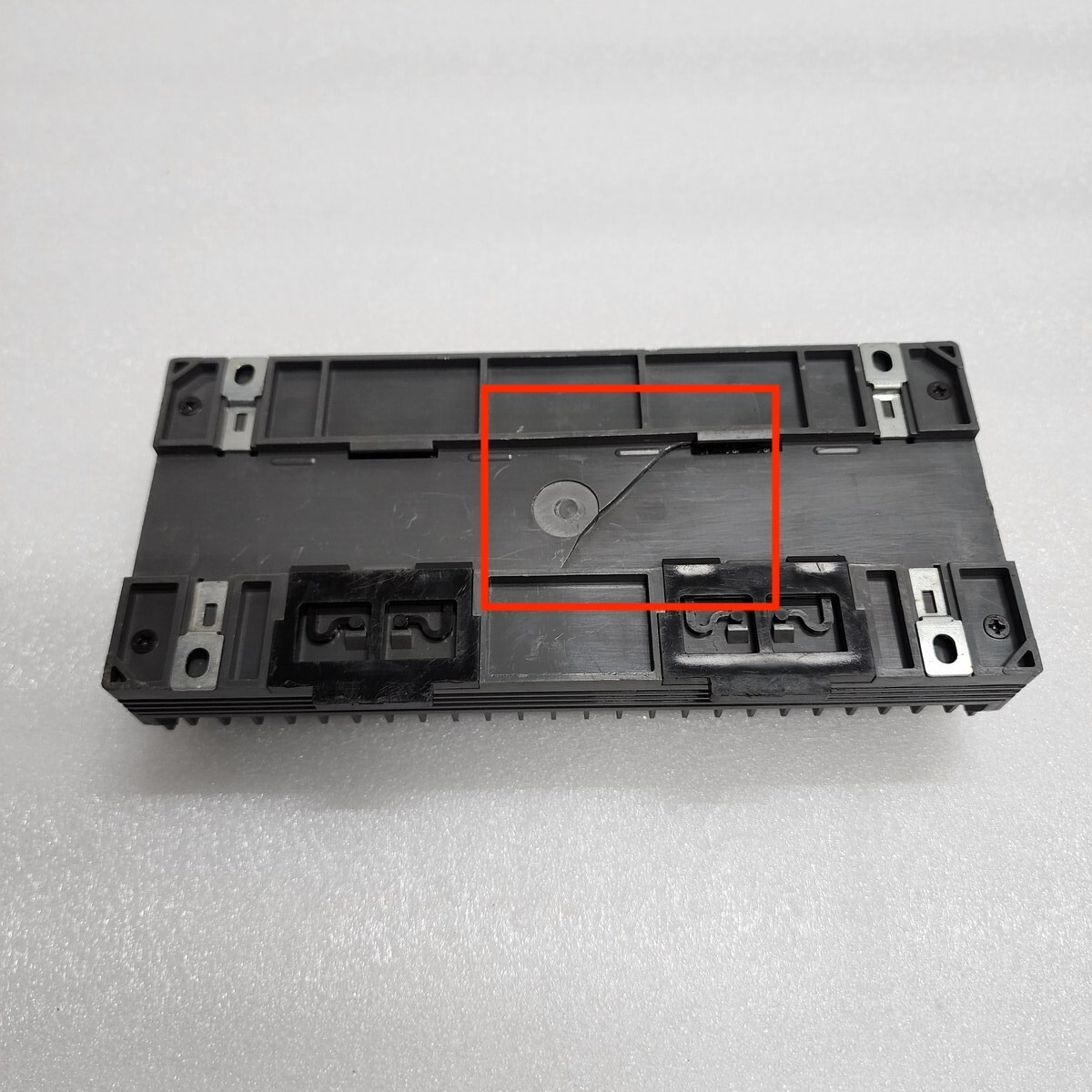 KEYENCE KV-80R CPU PLC MODULE CRACK ON BACK OF BODY - Image 6