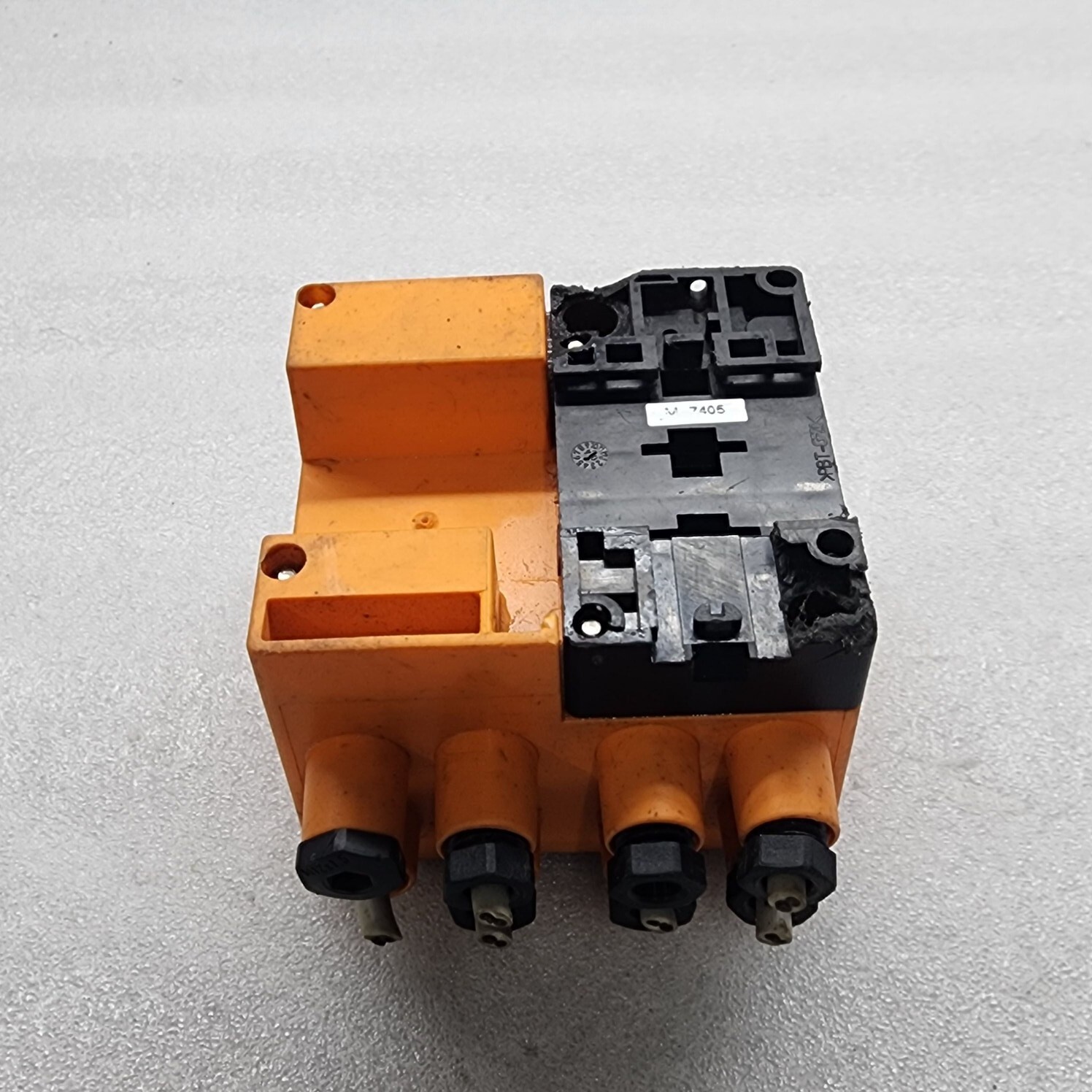 IFM ELECTRONIC AC2035 EEMS MODULE 4DI 4DO T CCT - Image 5