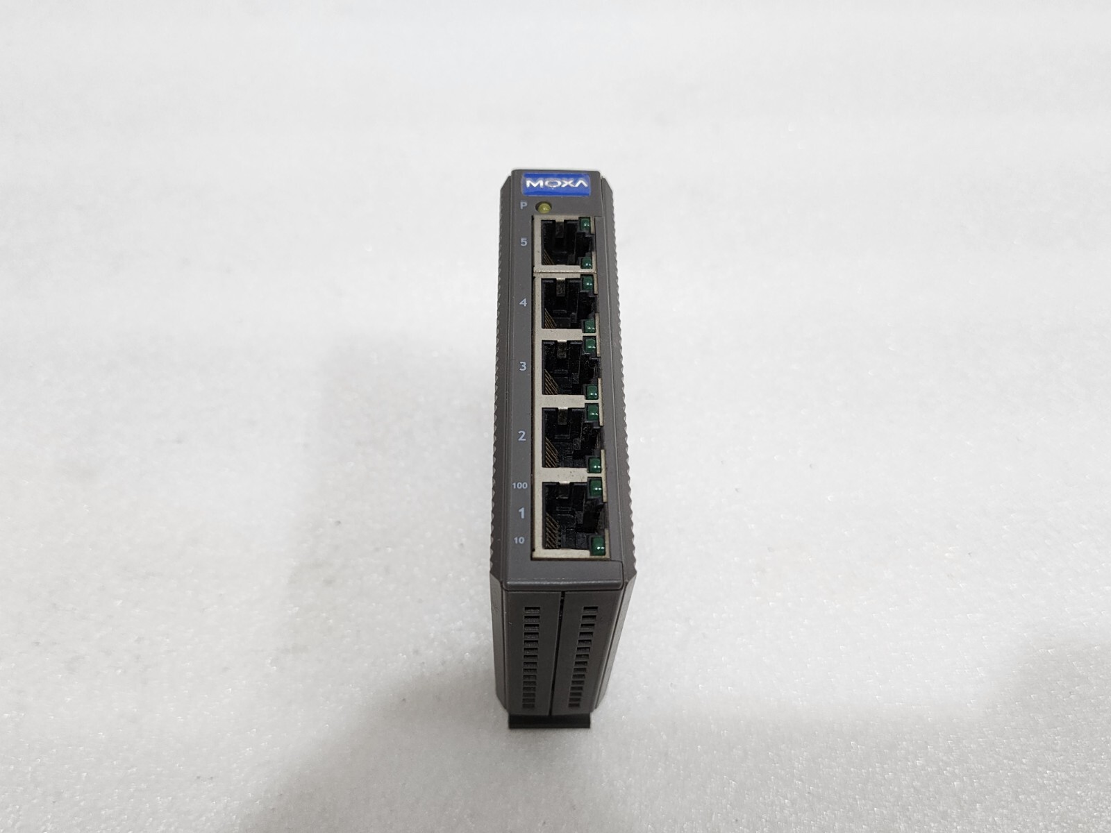 MOXA EDS-205 ETHERNET SWITCH 1201002052024 REV 2.1