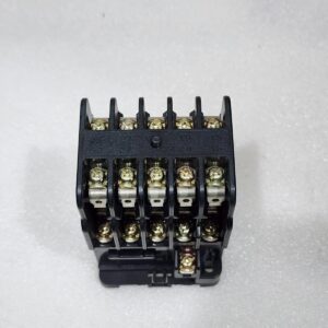 FUJI ELECTRIC SRC 50-4F/X AUX RELAY COIL VOLTAGE 200-240V