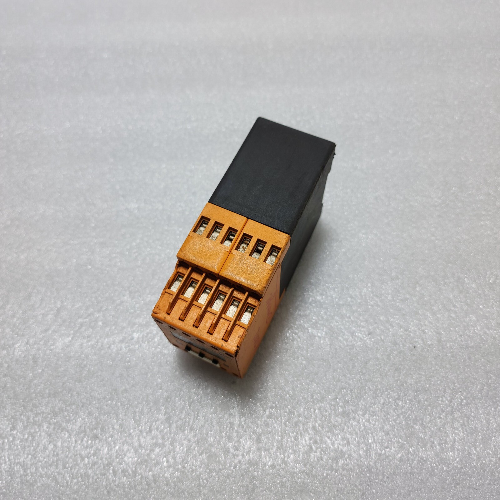 IFM MONITOR FR-1 FREQUENCY SPEED DD2003 110-240VAC/27VDC - Image 4