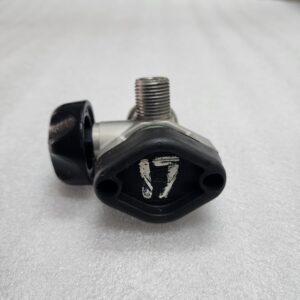 SCOTT BREATHING AIR CYLINDER VALVE 3000 PSI THREAD M18