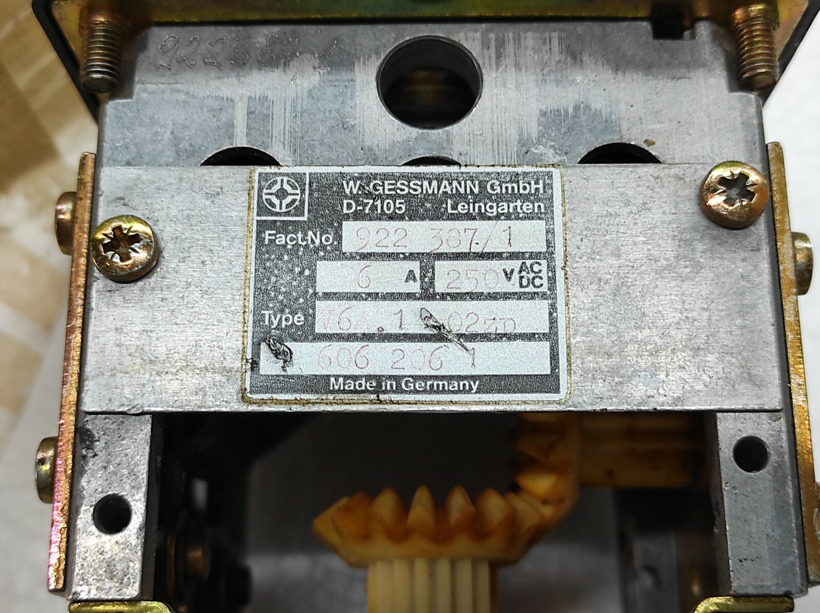 LIEBHERR W GESSMANN 922 387/1 6A 250V AC/DC V6.1-02Z 1187556 COMPOUND DRIVE JOY - Image 6