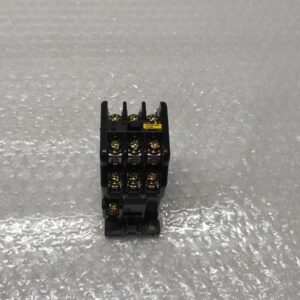 FUJI ELECTRIC SRC50-2F/X (3A3B) MAGNETIC CONTACTOR 200-220V