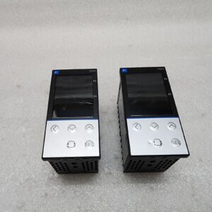 FUJI ELECTRIC PXF5ABY2-1V100-P TEMPERATURE CONTROLLER 100-240VAC