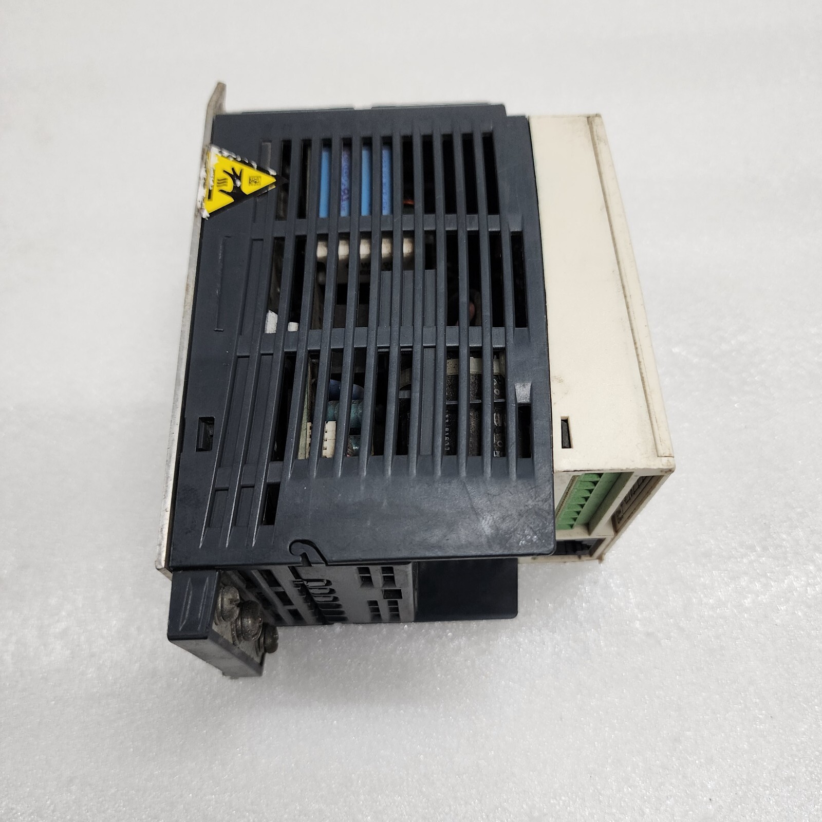 SCHNEIDER ELECTRIC ATV 12H018M2 VFD FREQUENCY DRIVE 0.18 kW 0.25 HP 200-240V - Image 4