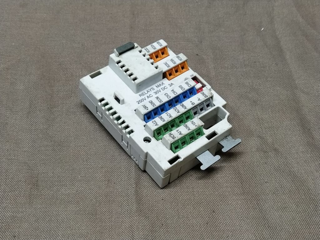 ABB RIIO-01 Modbus Power Module 3AXD50000033791 - Image 2
