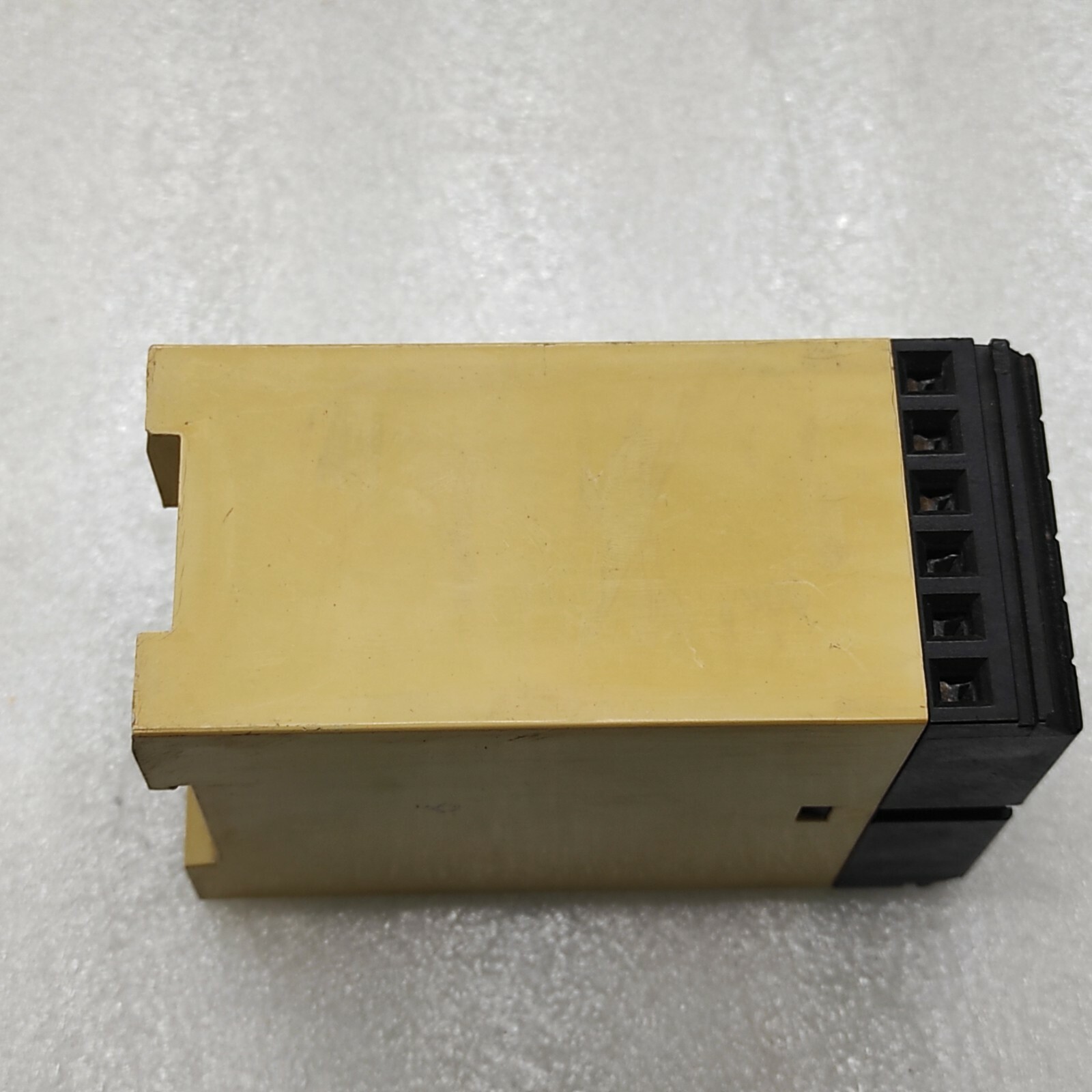 Elcon Instrument MB4/4/20+20+ MB Series Intrinsic Safety Multi Barrier System MB - Image 5