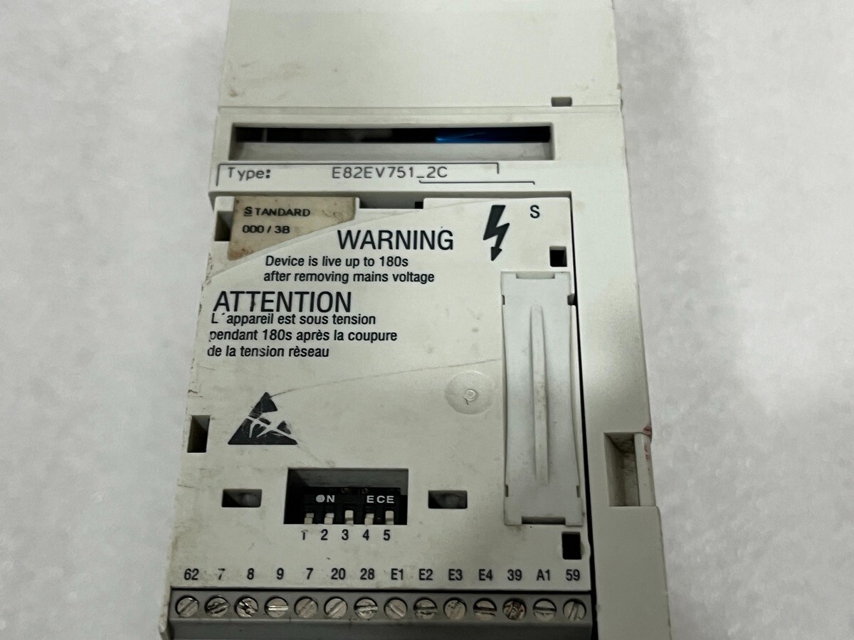 LENZE 00457833 8200 VECTOR INVERTER E82EV751_2C FREQUENCY DRIVE 01030782 230/240 - Image 5