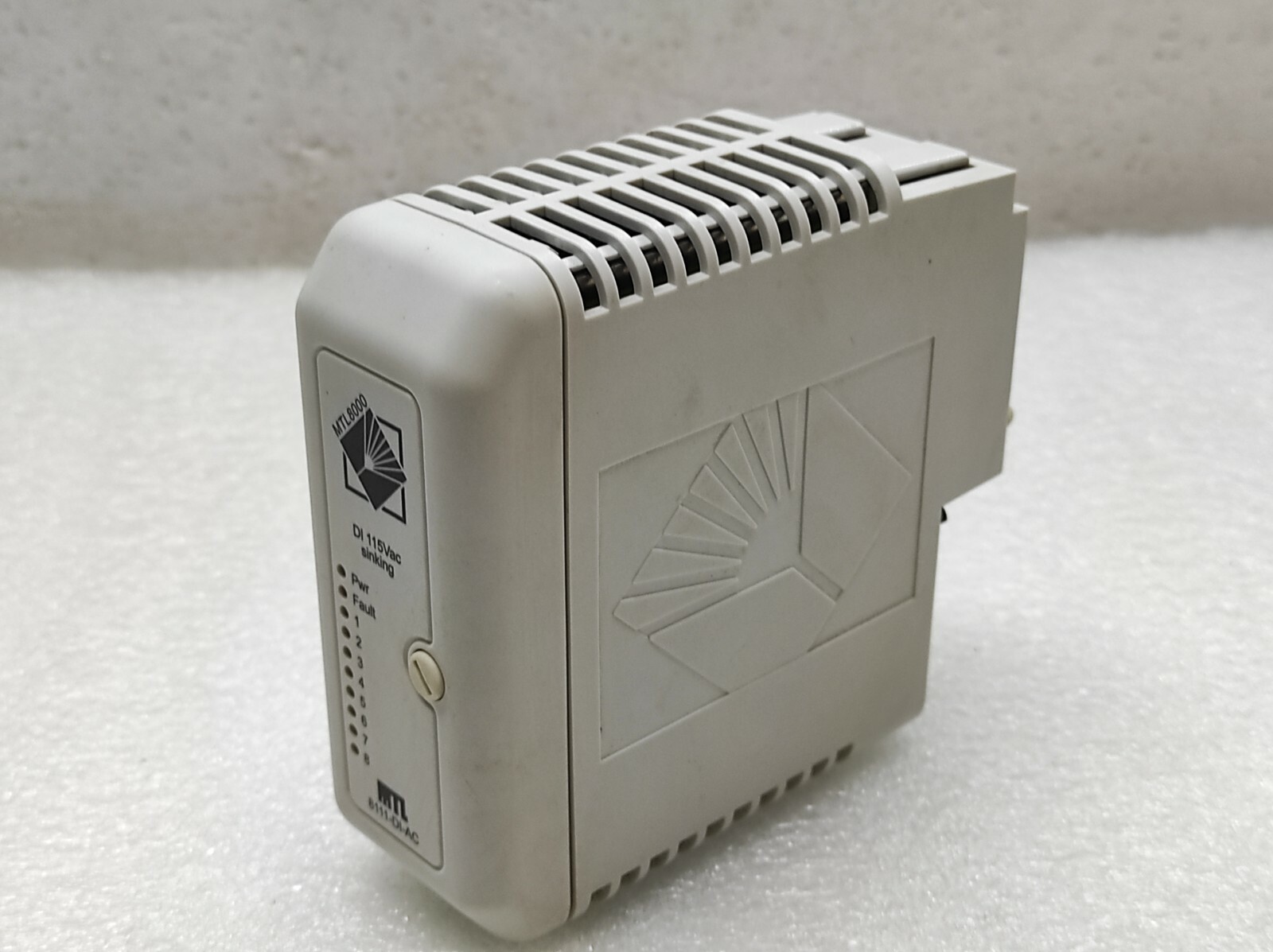 MEASUREMENT TECHNOLOGY 8111-DI-AC 8-CHANNEL DI 115V - Image 3