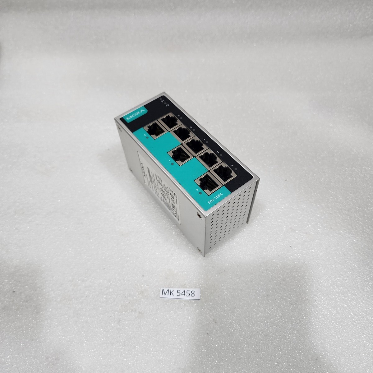 MOXA EDS-208A ETHERNET SWITCH 3093001000332 12/24/48VDC - Image 9