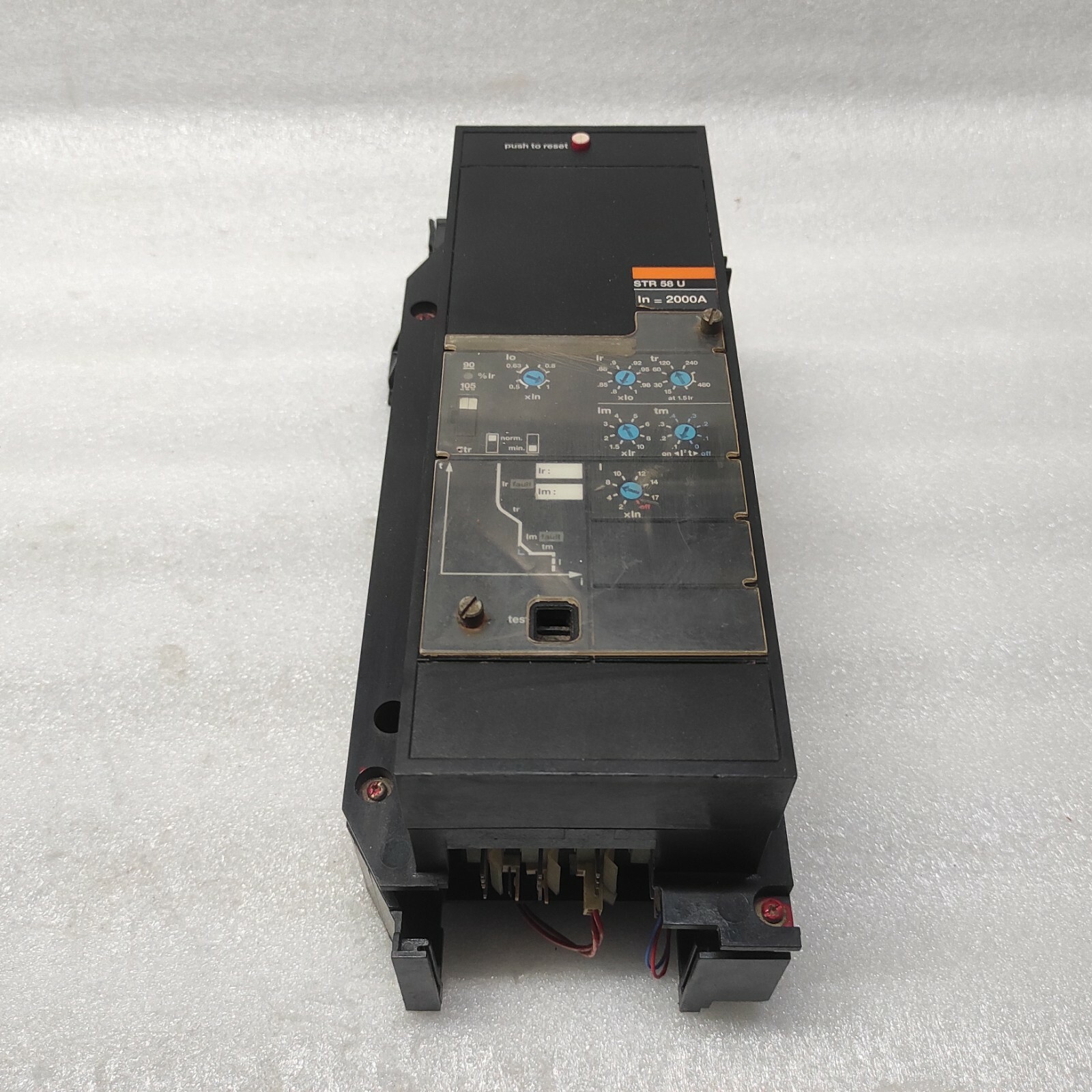 MERLIN GERIN STR58U MASTEERPACT CIRCUIT BREAKER 2000A