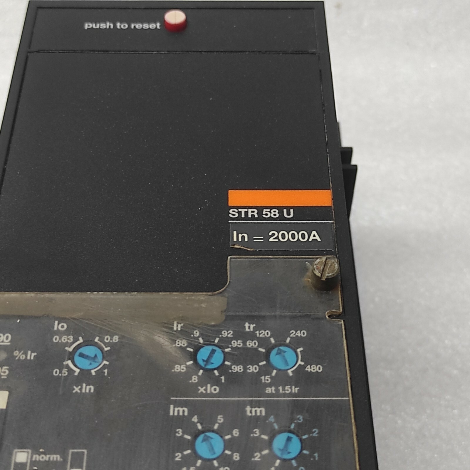 MERLIN GERIN STR58U MASTEERPACT CIRCUIT BREAKER 2000A - Image 3