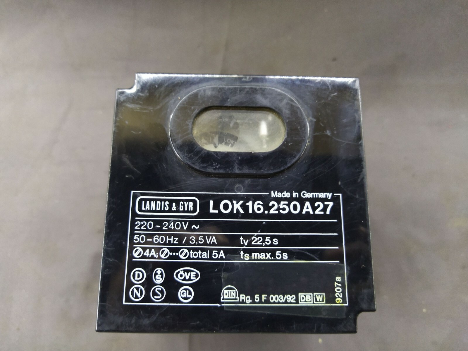 Landis & Gyr LOK16.250A27 Burner Control 220-240V LOK 16.250A27 - Image 3