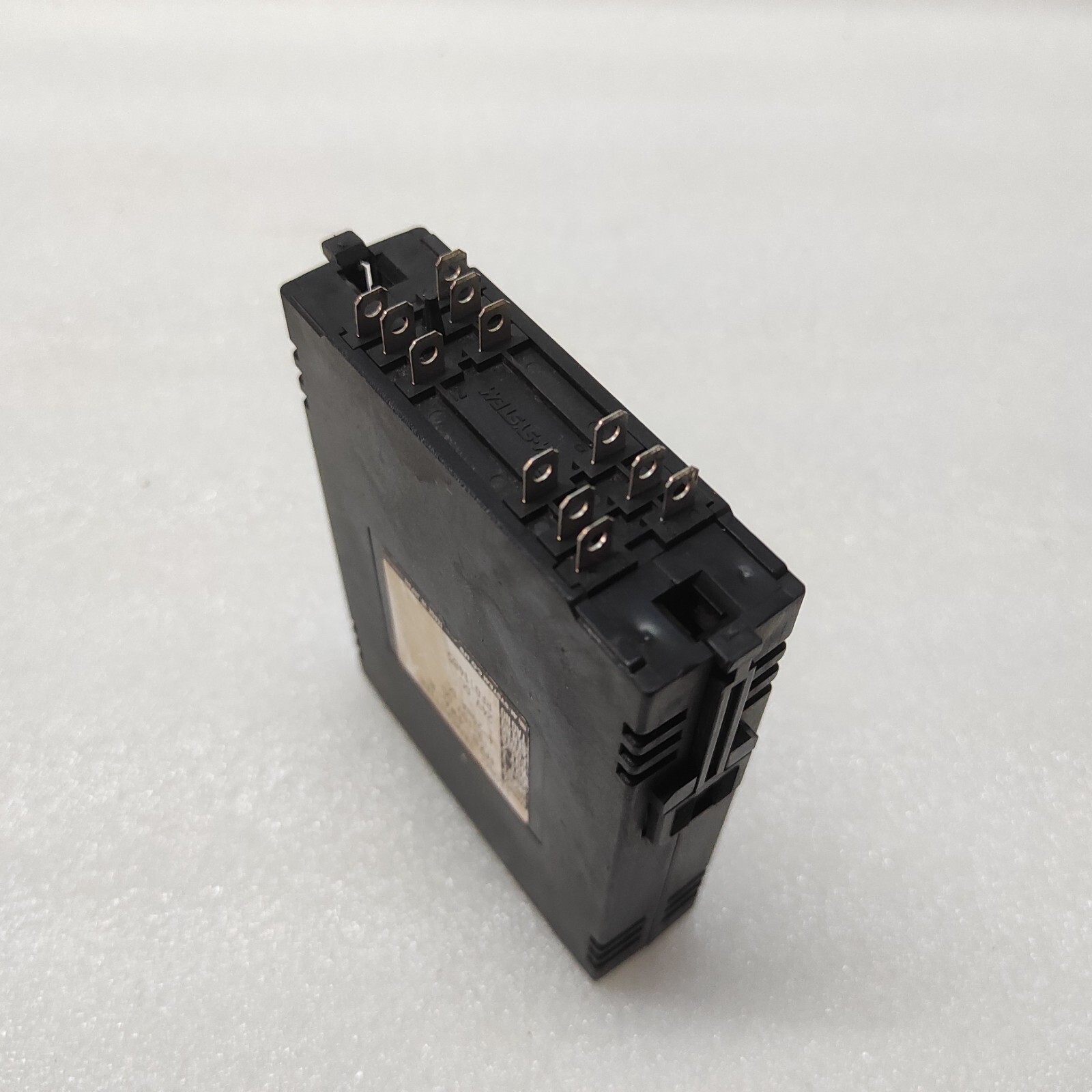M-SYSTEM HVS-4WA-R SIGNAL TRANSMITTER 24VDC - Image 4