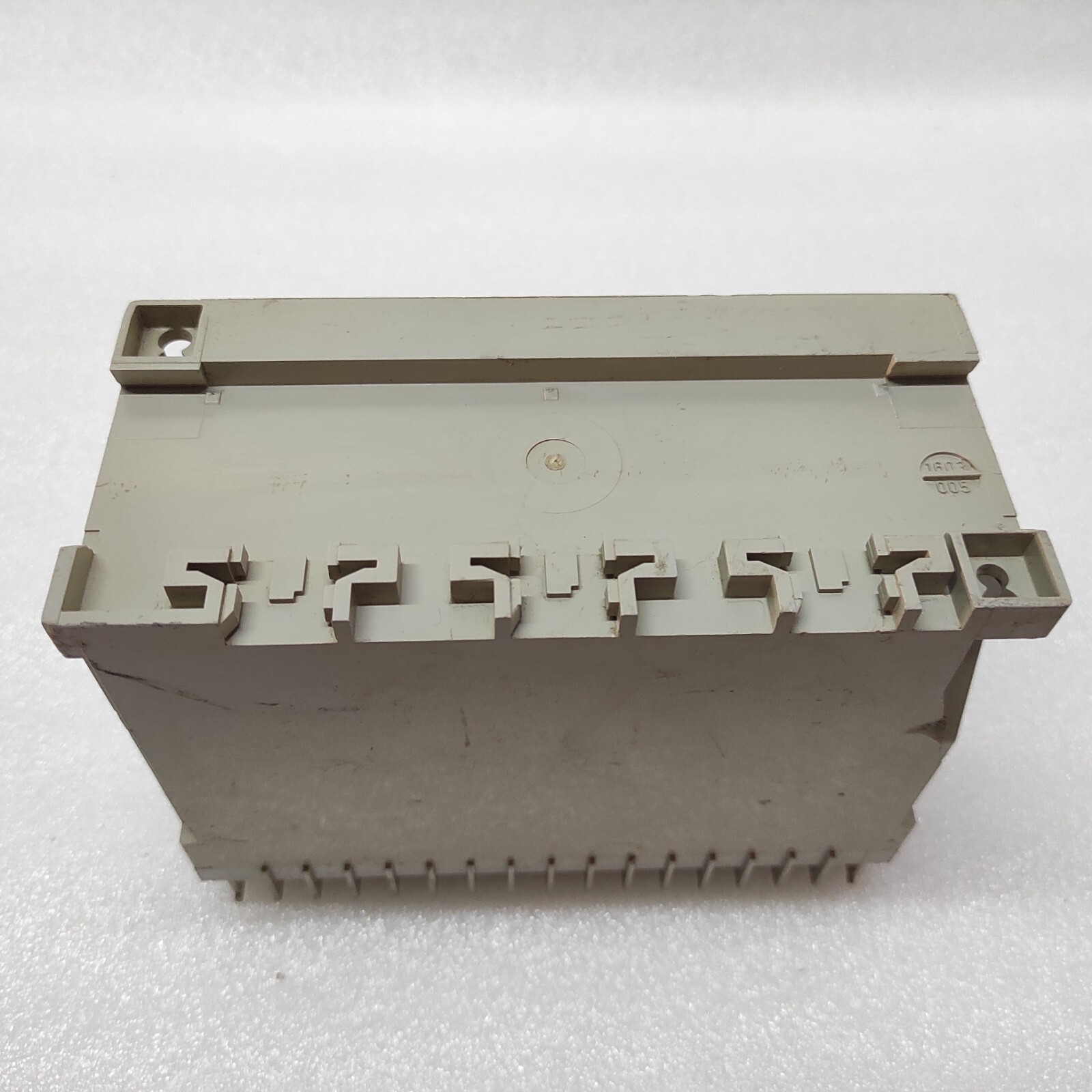 MEGACON MC2W3B TRANSDUCER 220V 5A - Image 7