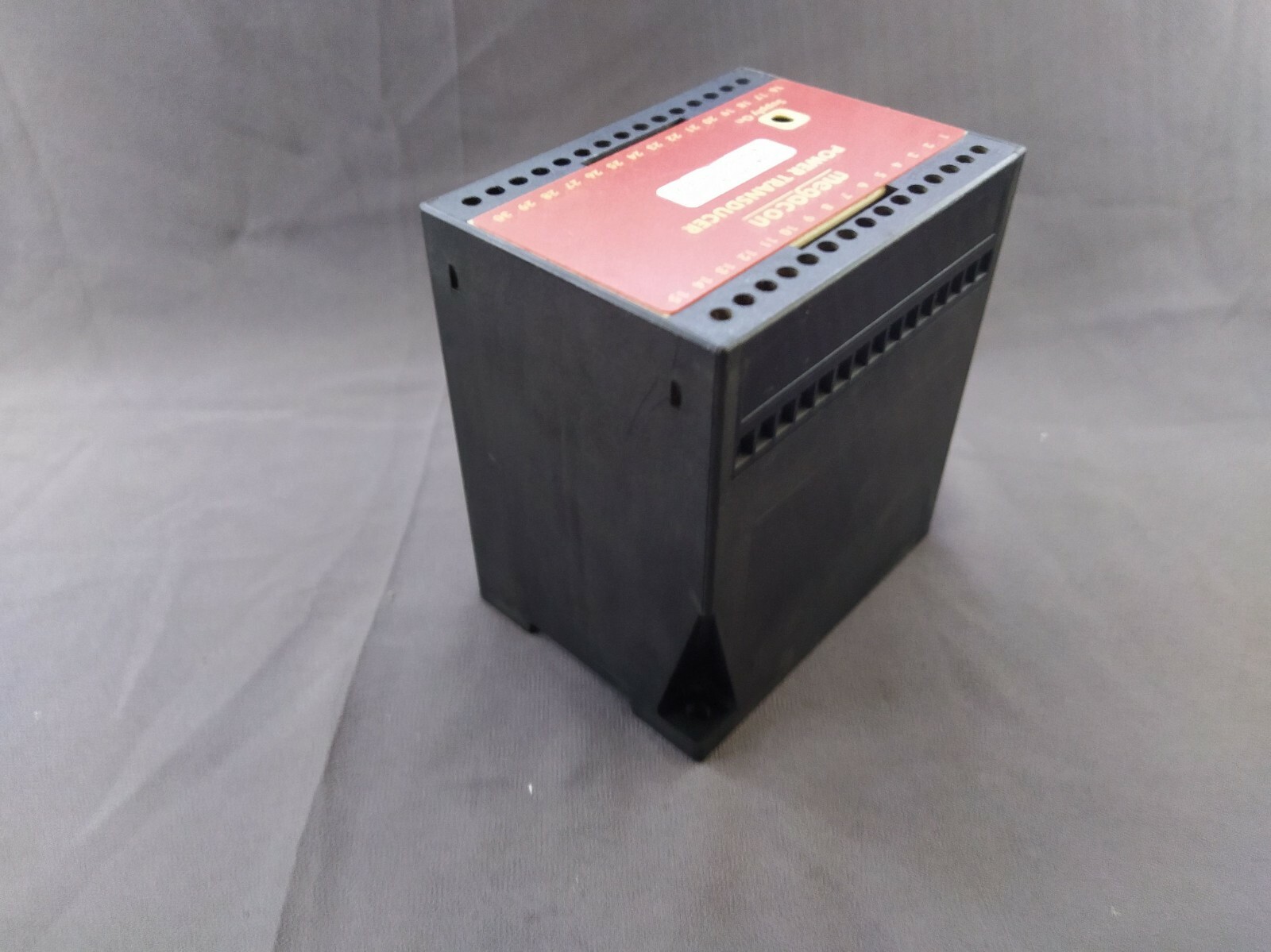 Megacon MC1R3C Power Transducer 110/120V - Image 6