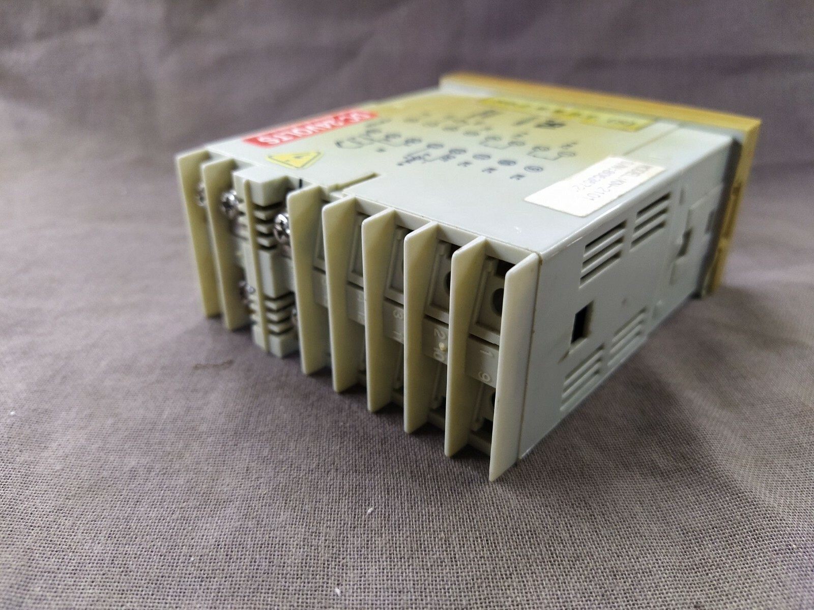 Konics KN-2101 Temperature Indicator KN 2100 24VDC - Image 5