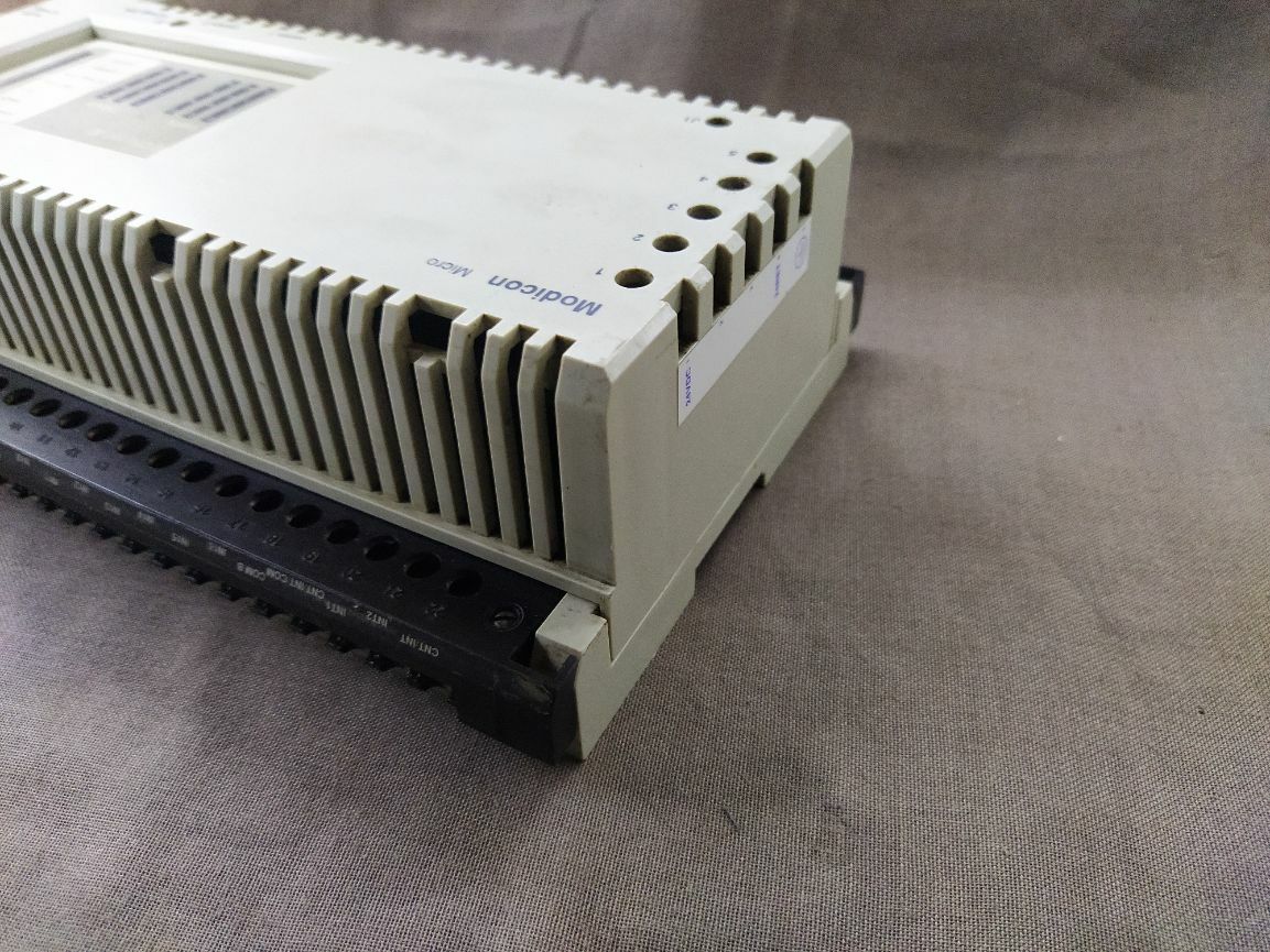 AEG 110CPU51200 MODICON Micro 110 CPU 512 00 - Image 4