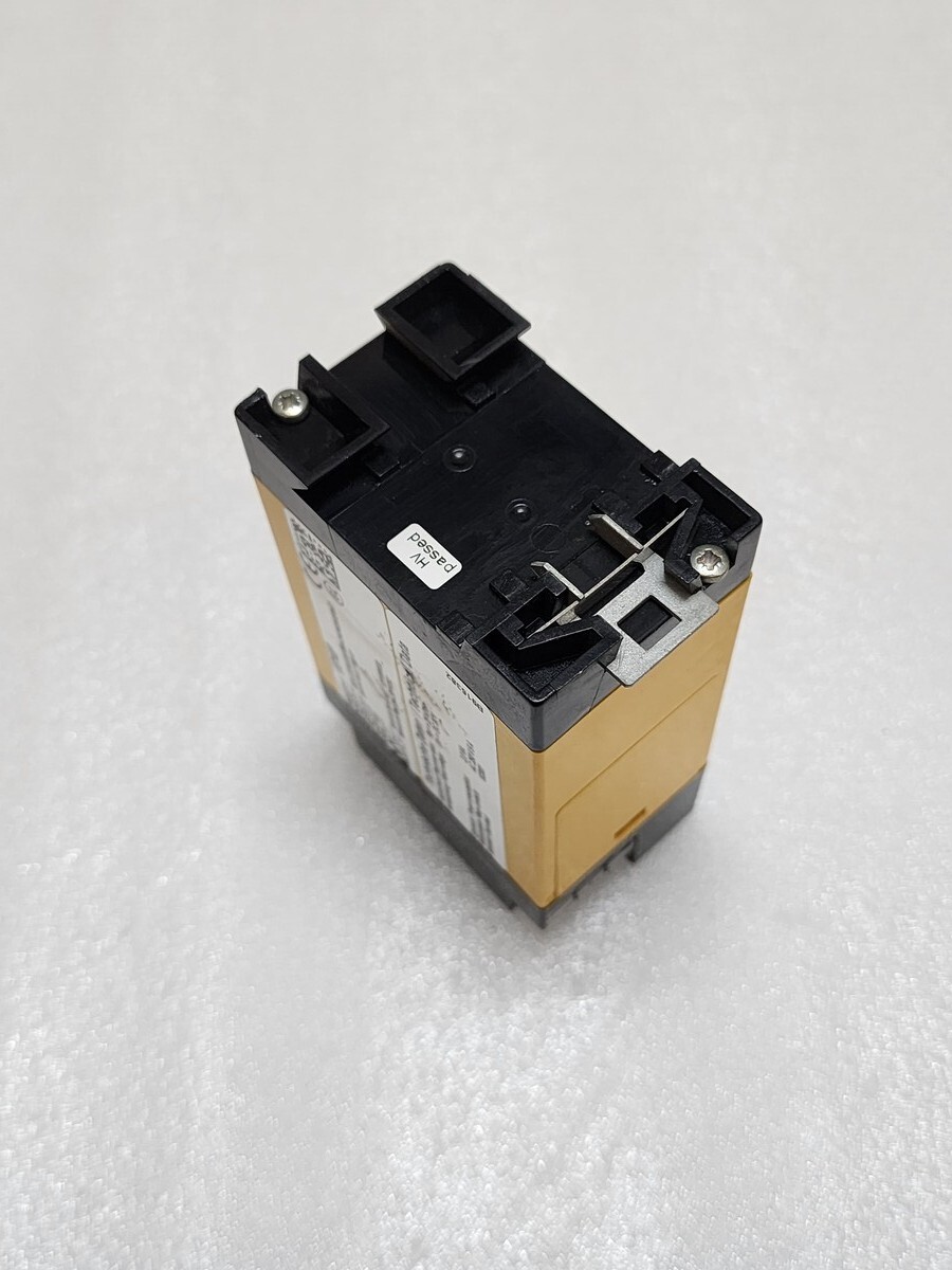 BENDER UG140P EARTH FAULT RELAY B916382 24VDC - Image 11