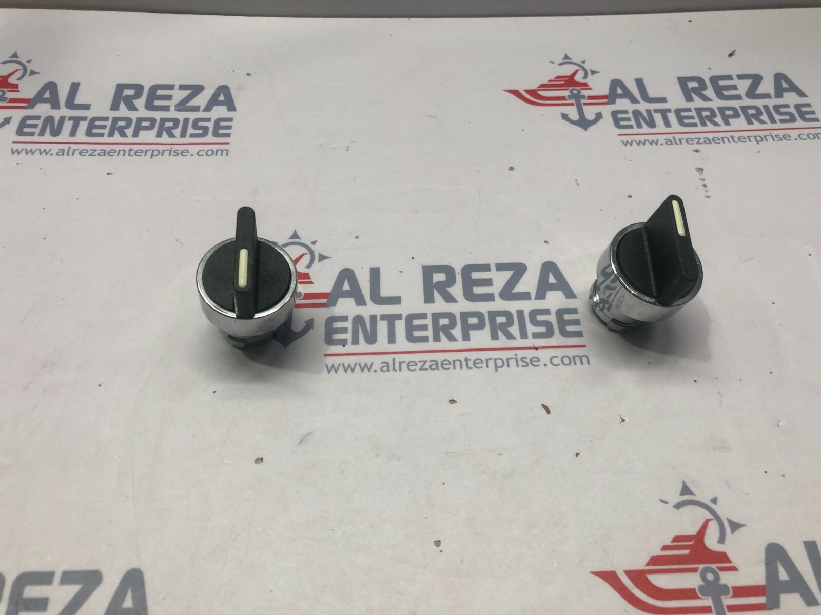 HITEC 100460 3-POSITION SWITCH LOT OF 2 UNIT - Image 2